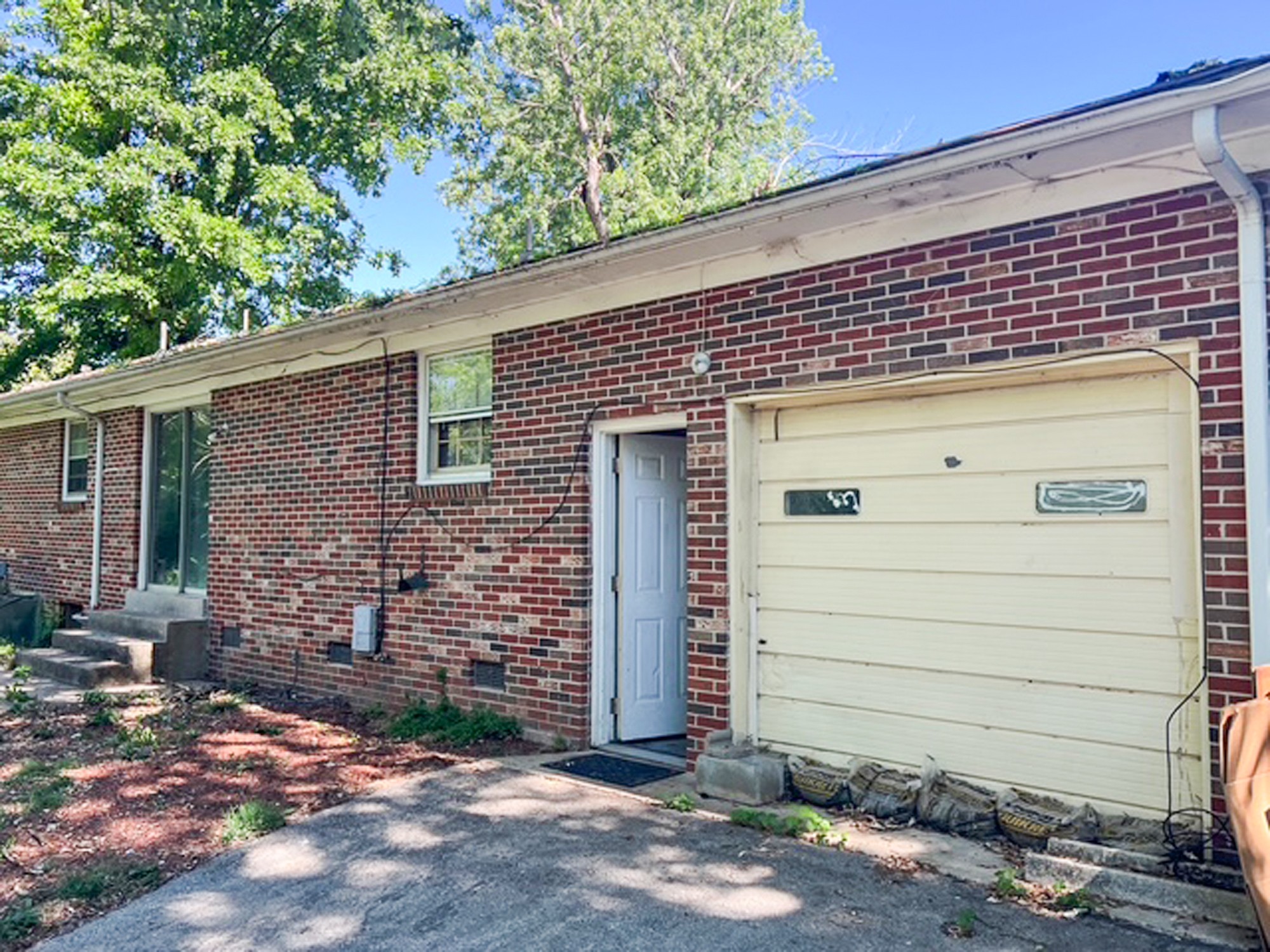 1214 Glaze Ct