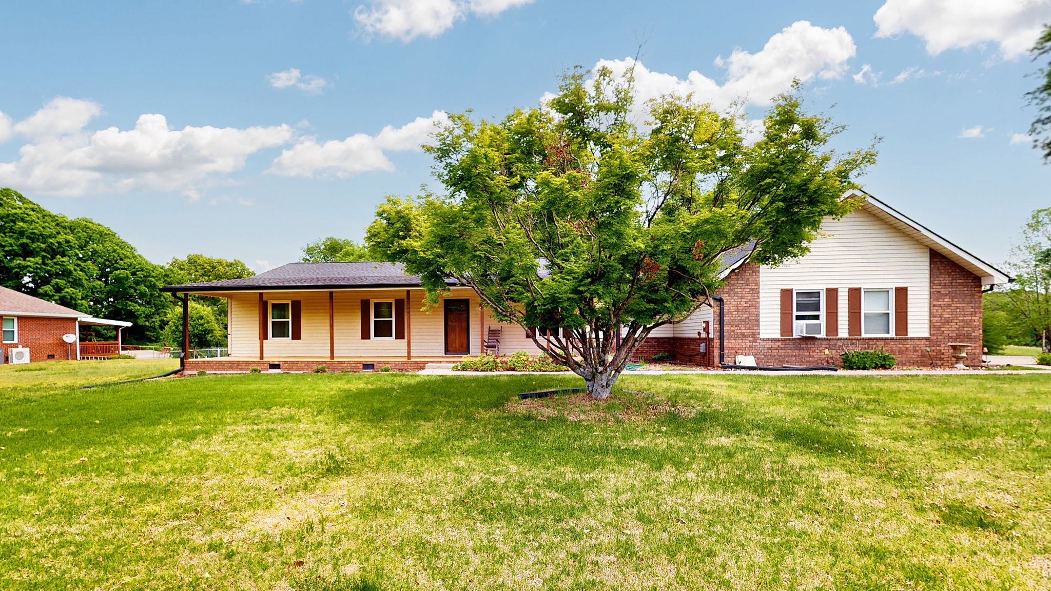 3904 Saundersville Ferry Rd