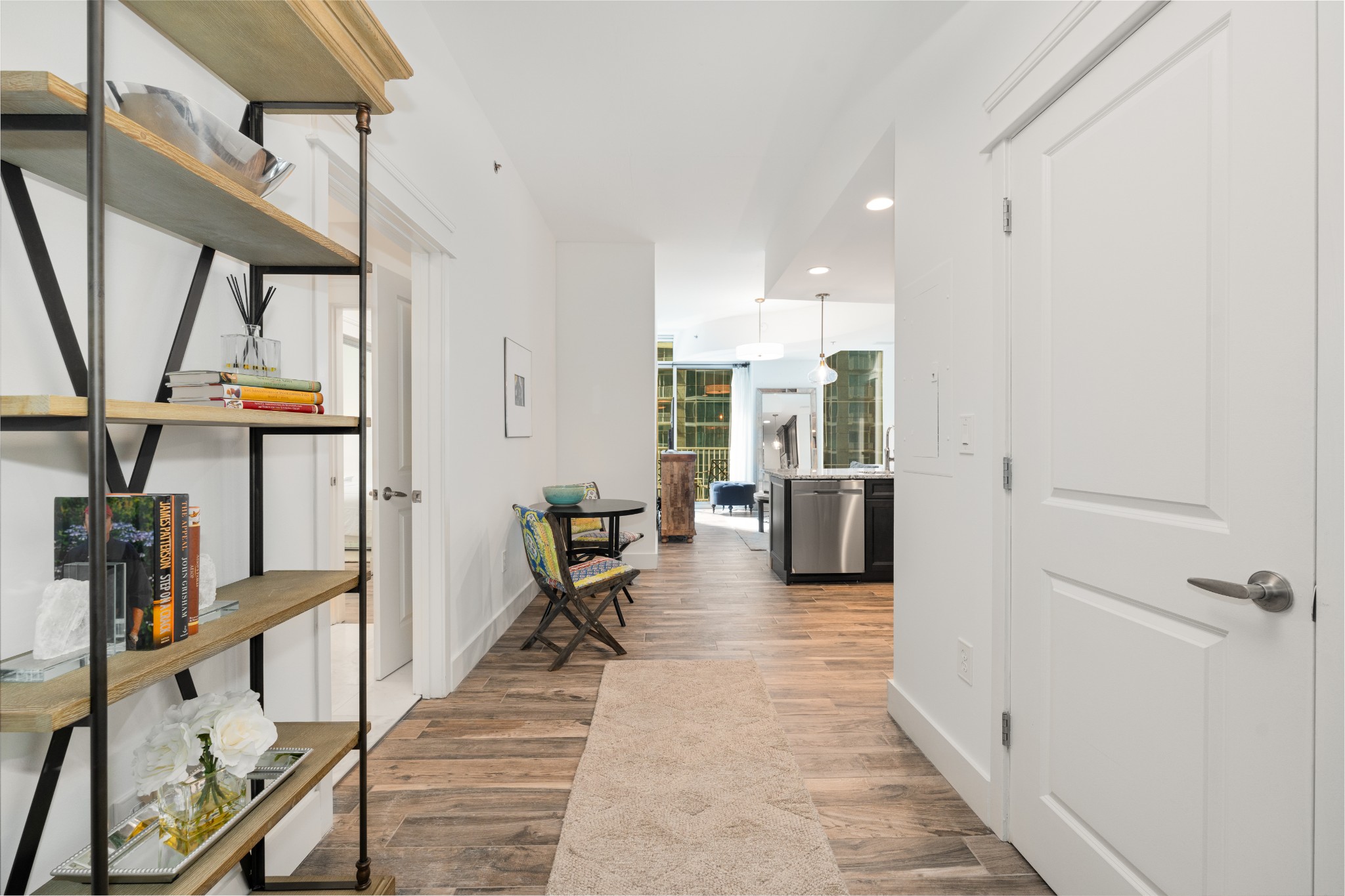 301 Demonbreun St 920