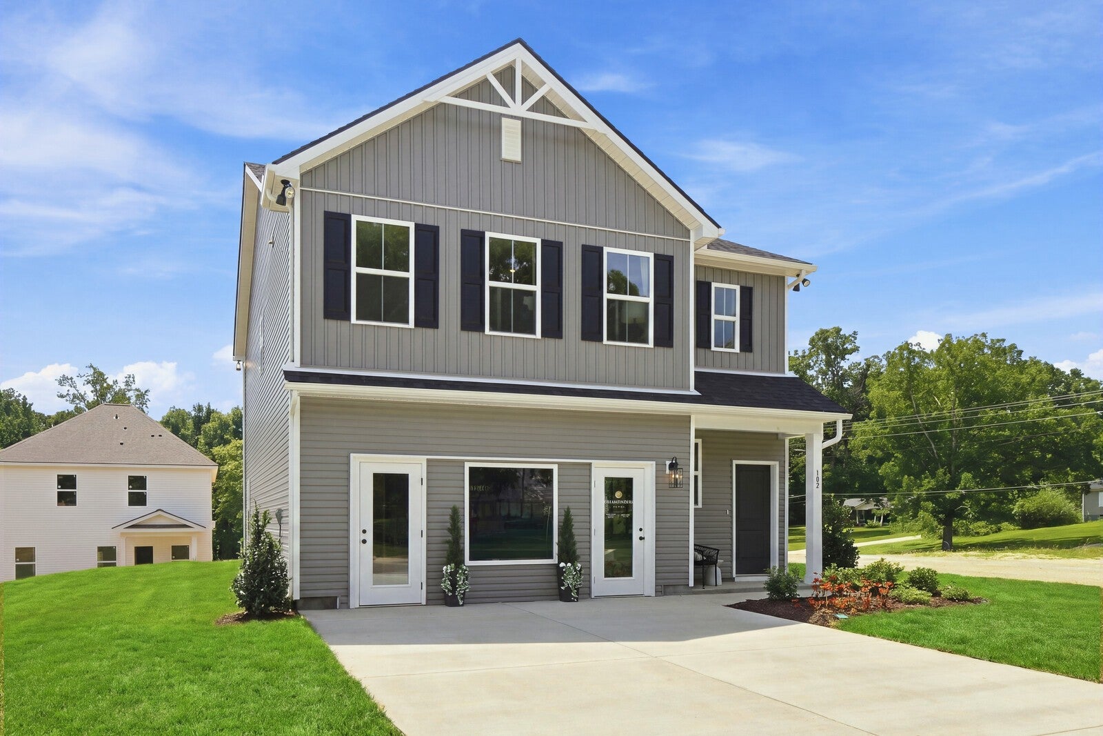 208 Jasper Way