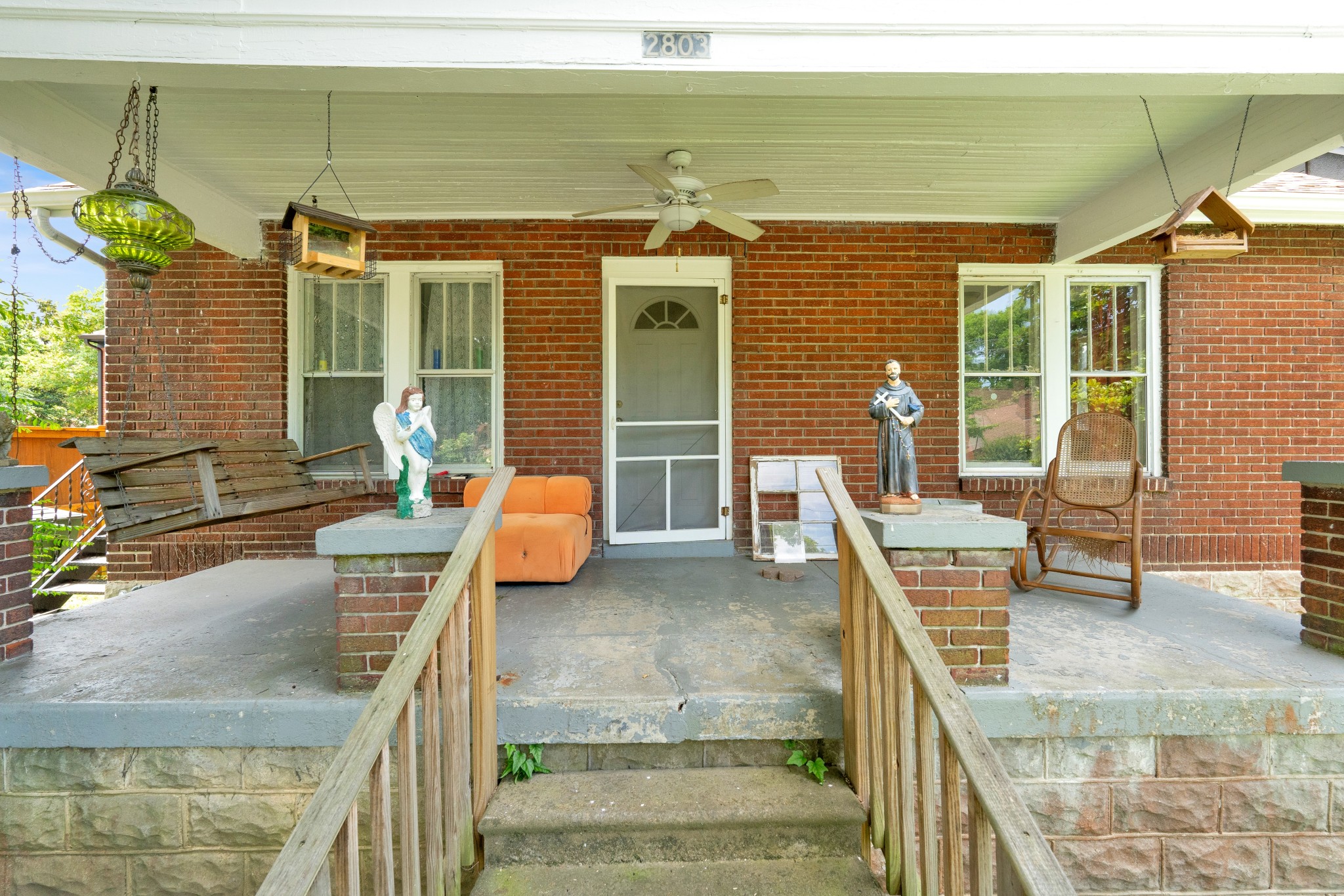 2803 W Linden Ave