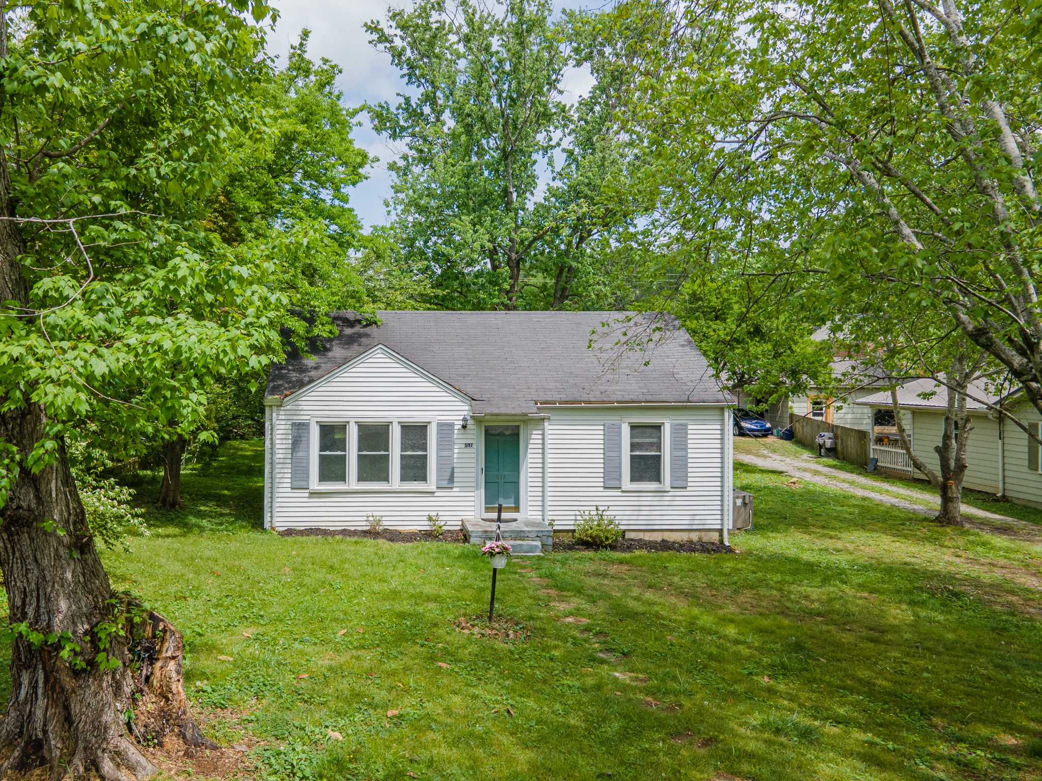 517 Hatcher Dr