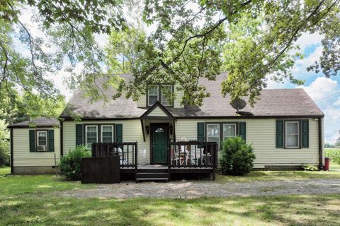 686 Clearview Rd Cottontown TN 37048