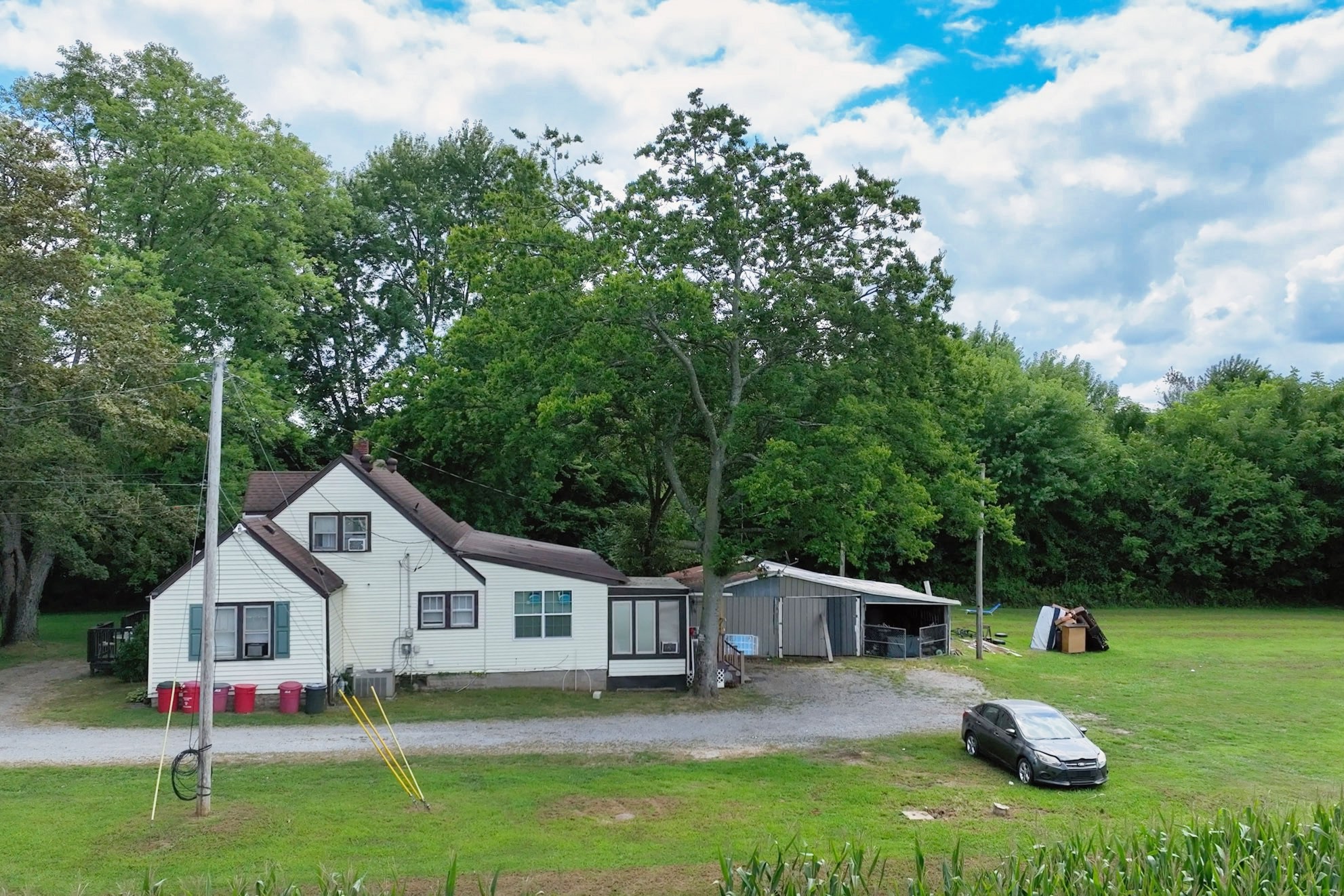 686 Clearview Rd