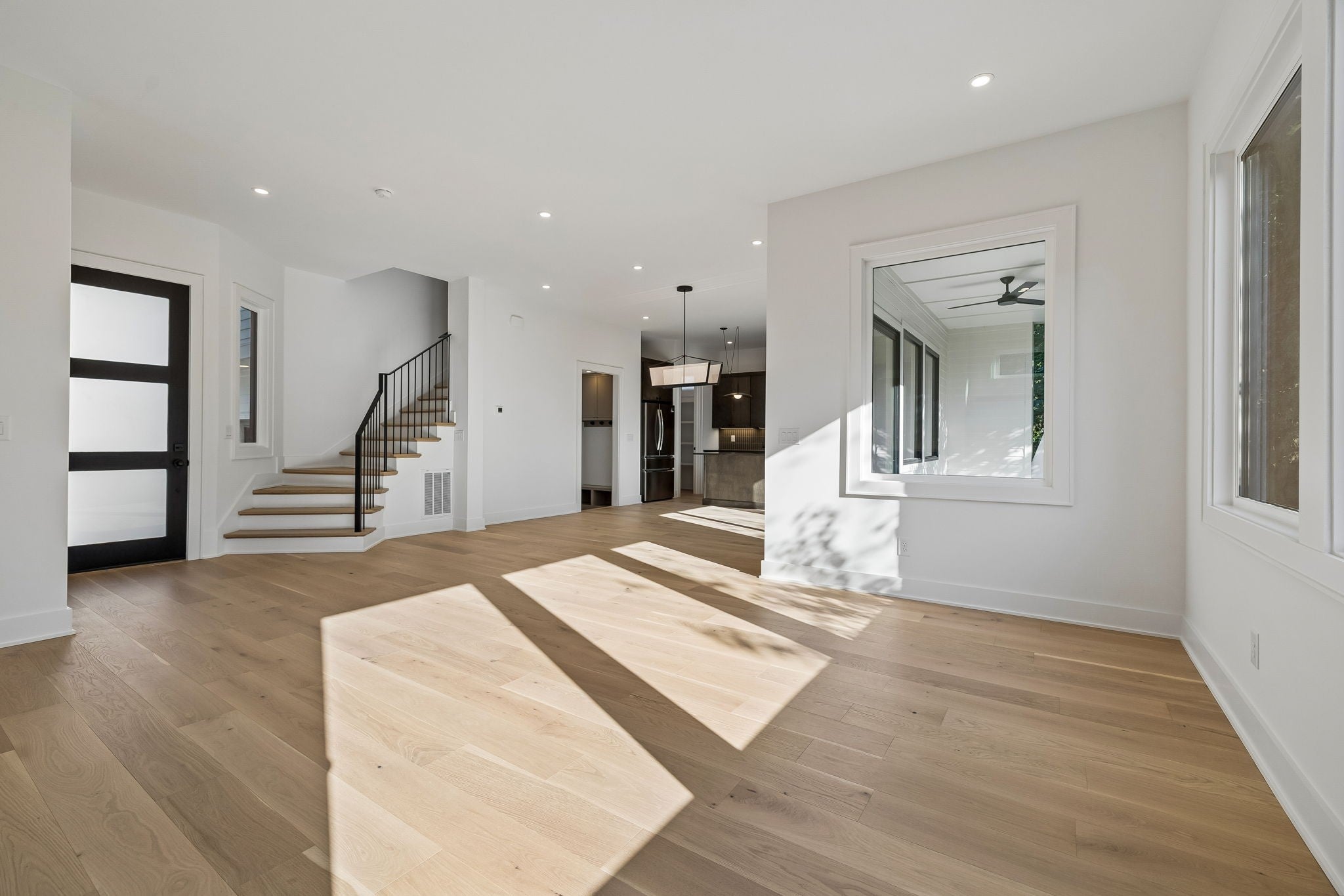 1810B Martin St