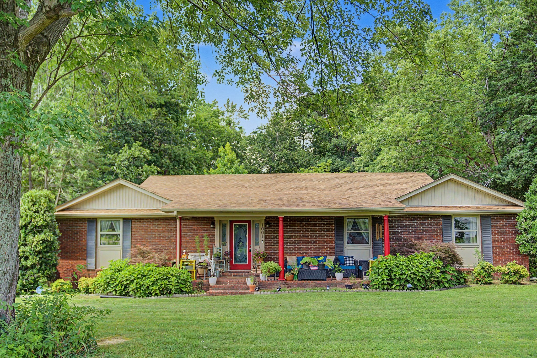 1001 Due West Cir