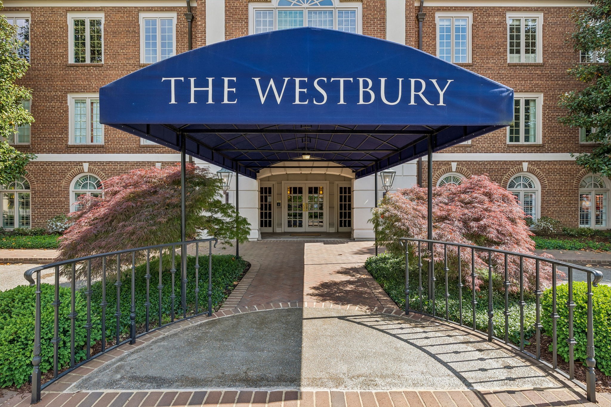 3737 West End Ave 305