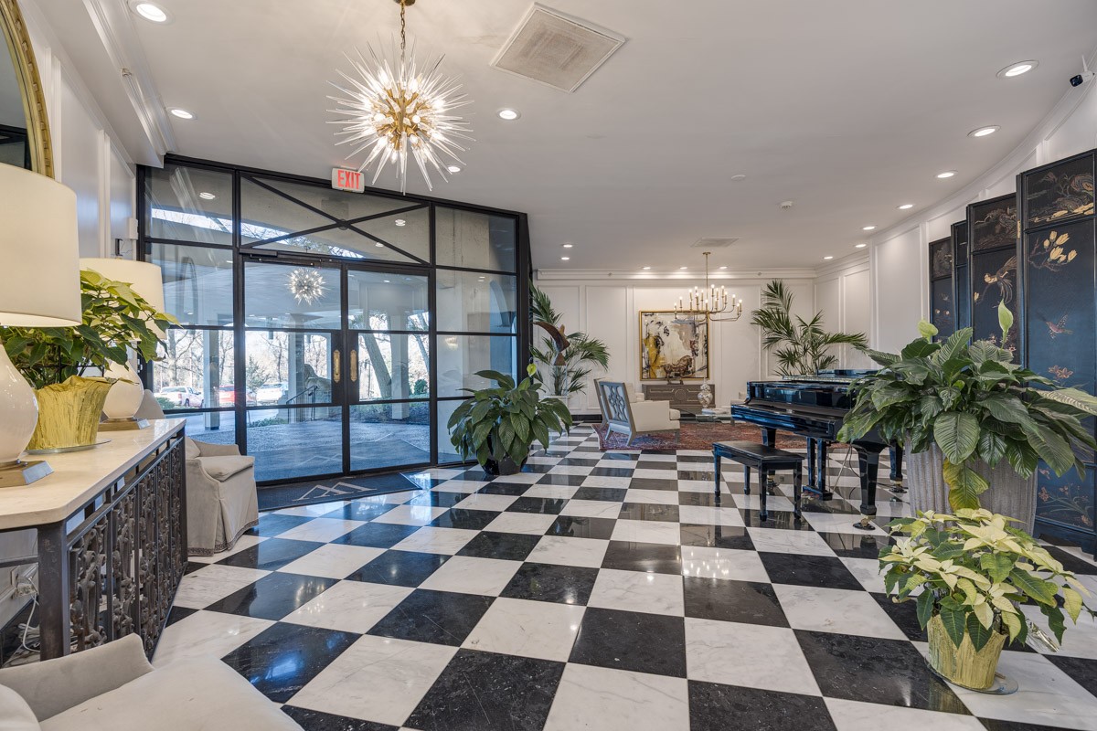 4215 Harding Pike 1203