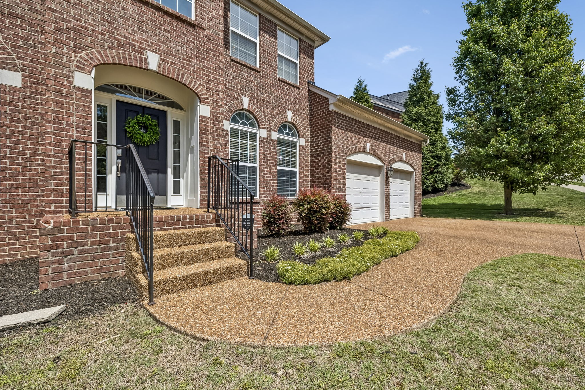 1009 Stone Ridge Dr