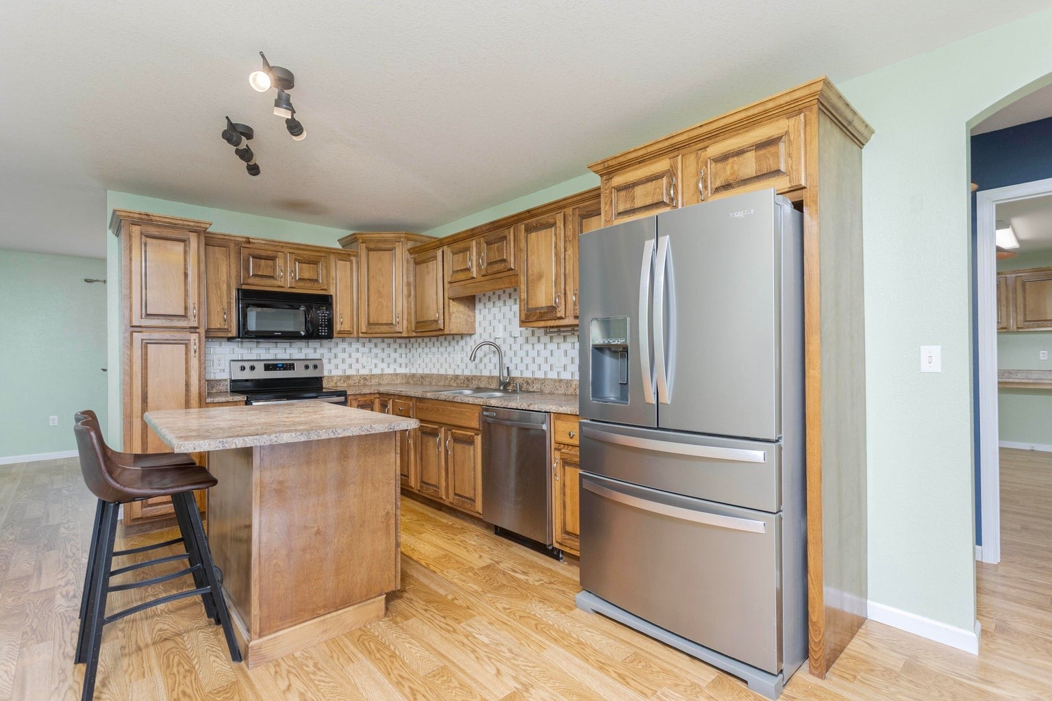166 Belle Cir