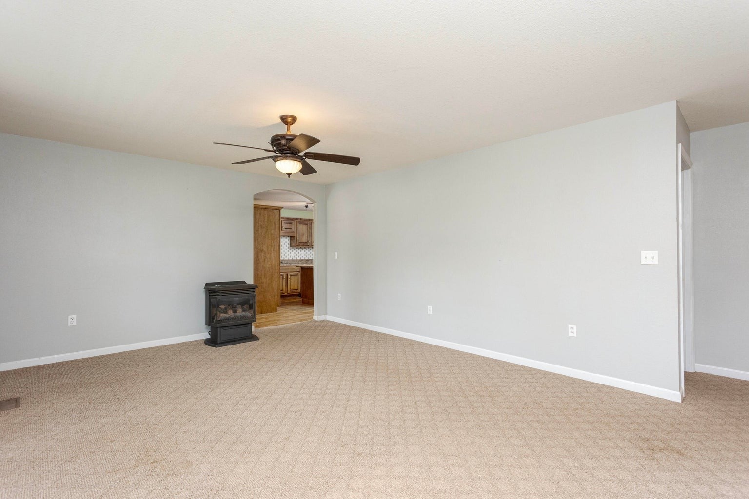 166 Belle Cir