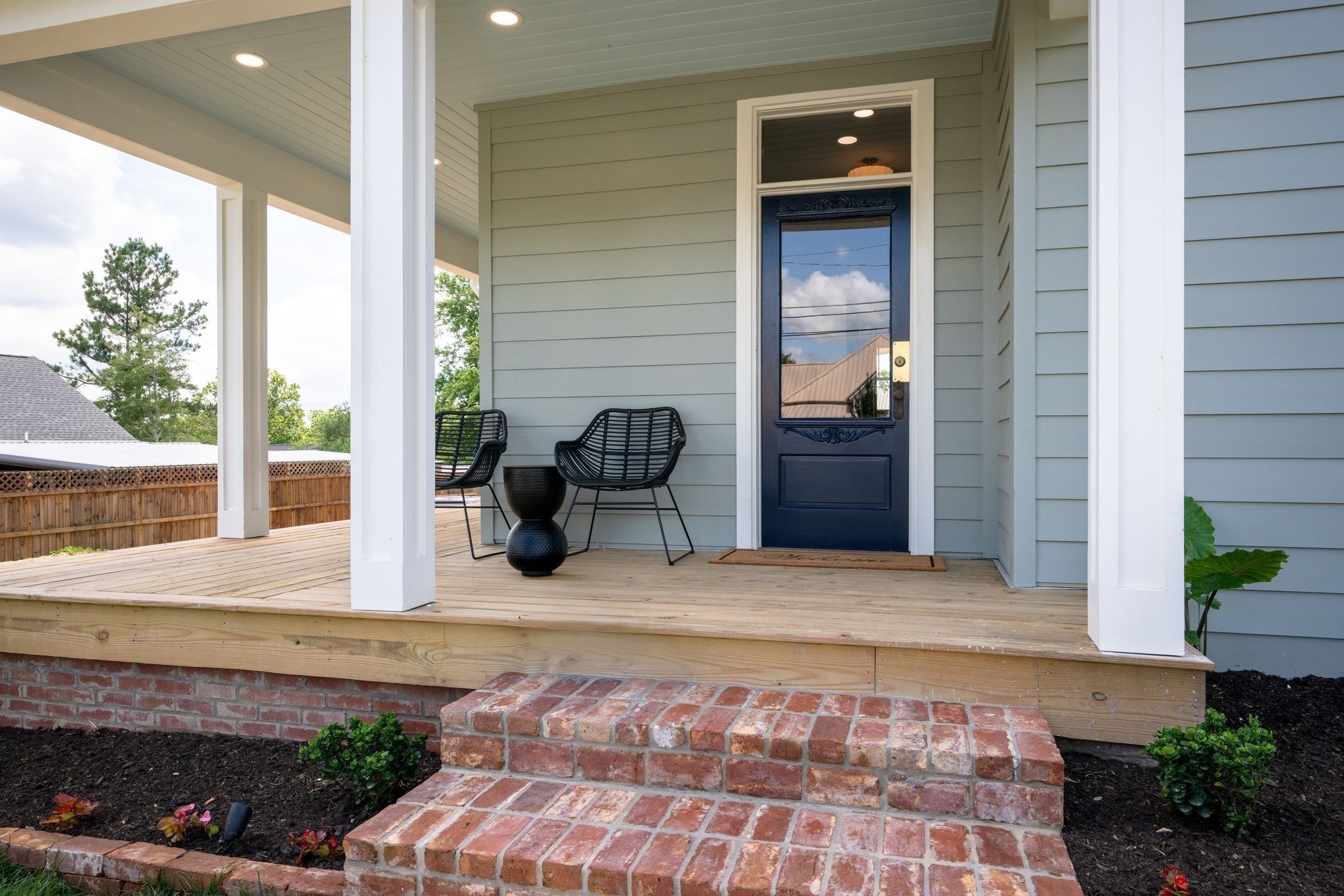 414 West College Street