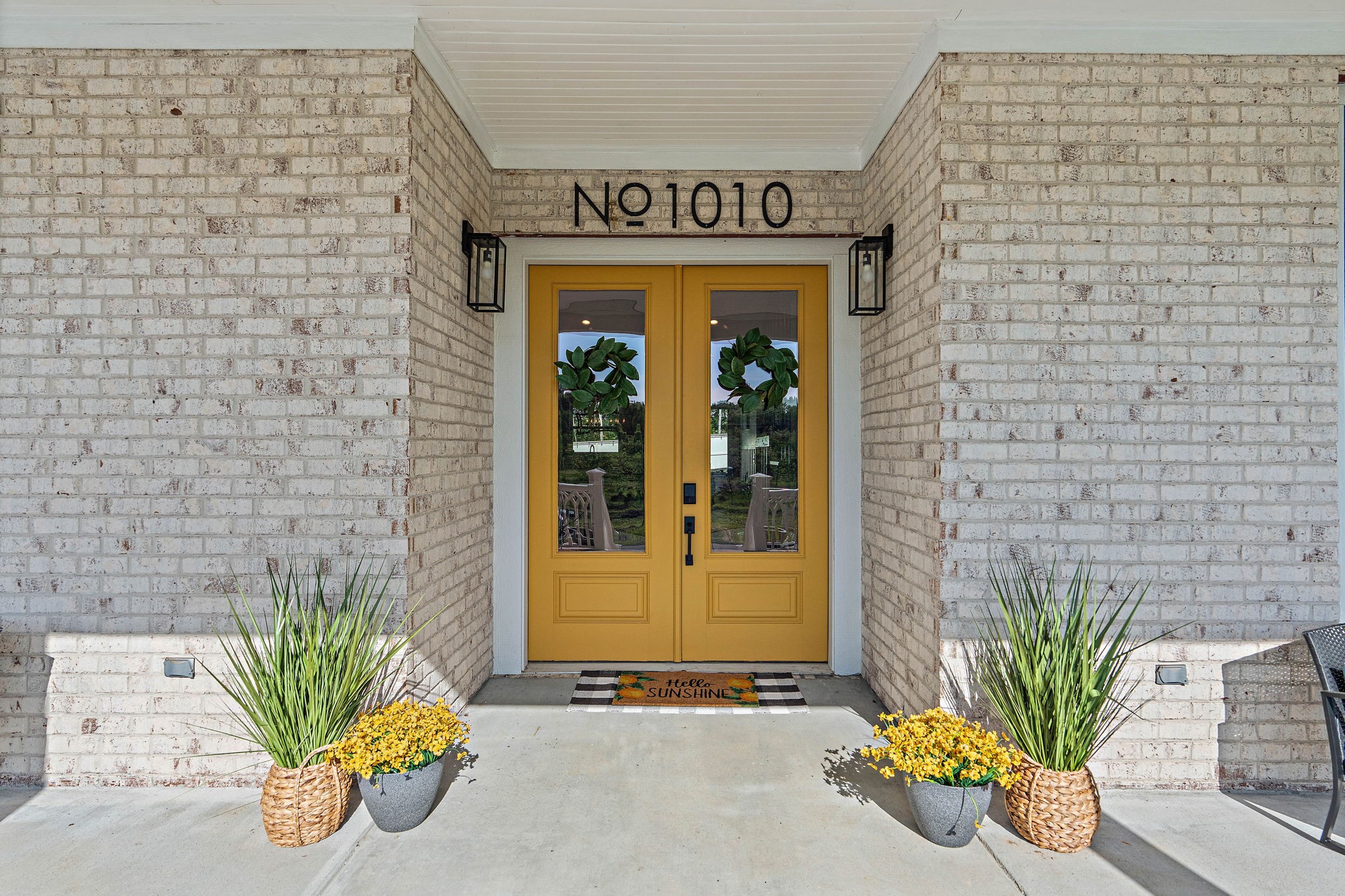 1010 Paradise City Blvd