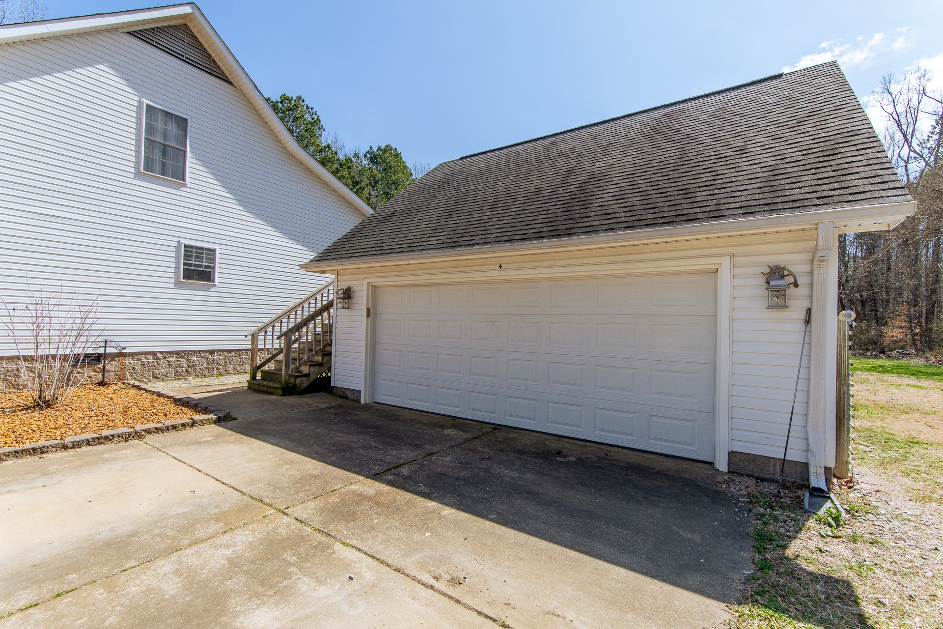 70 Mosier Ln