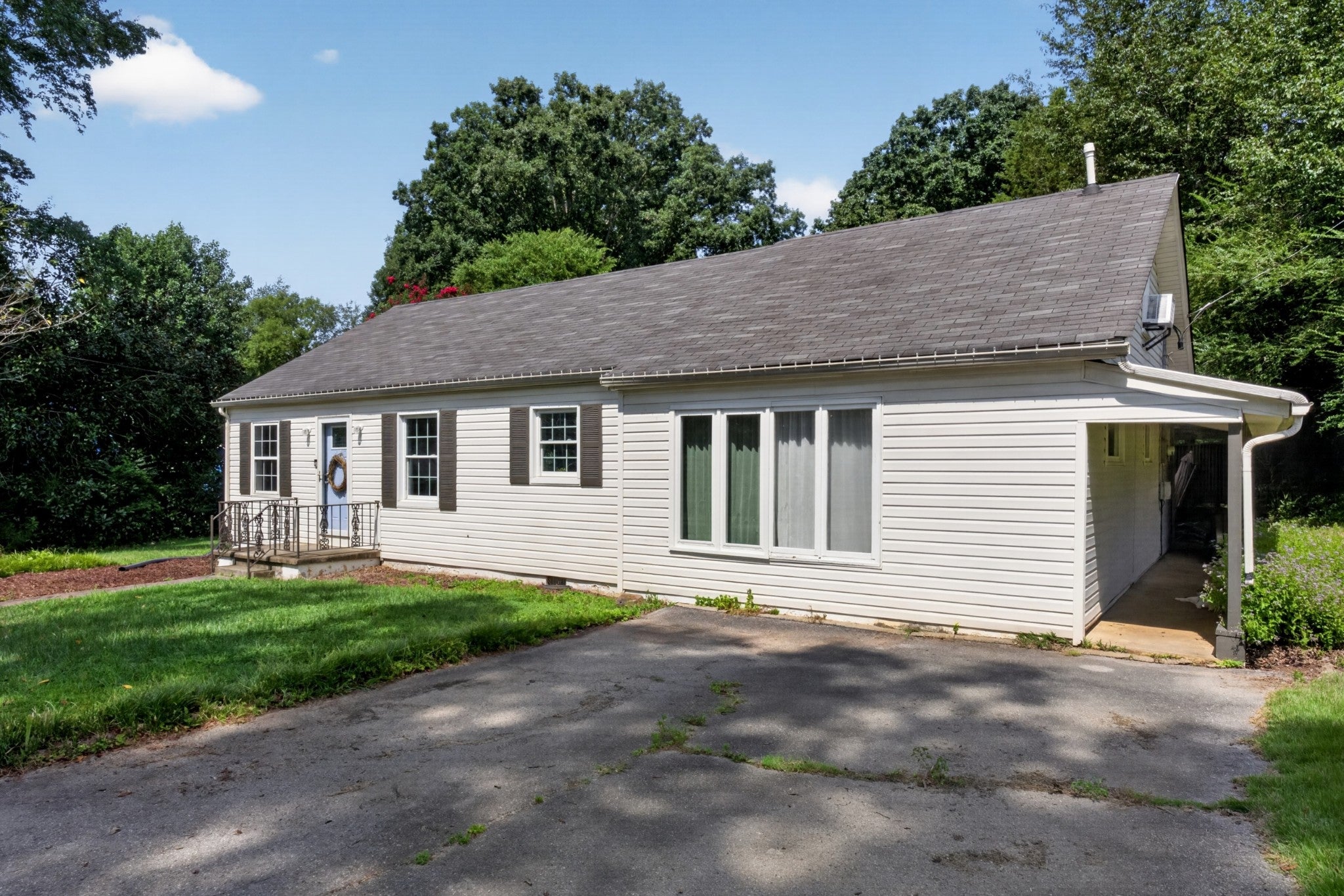 110 Boyd Ave