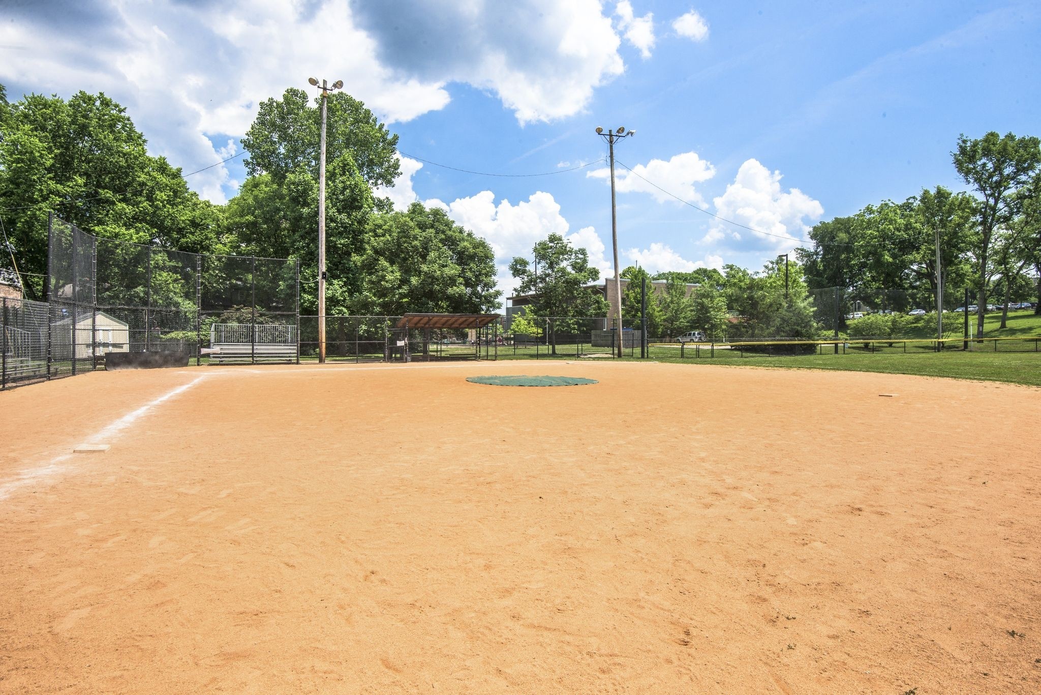 Nashville, Tennessee 37209, United States, 1 Bedroom Bedrooms, ,1 BathroomBathrooms,Residential,Active,232573