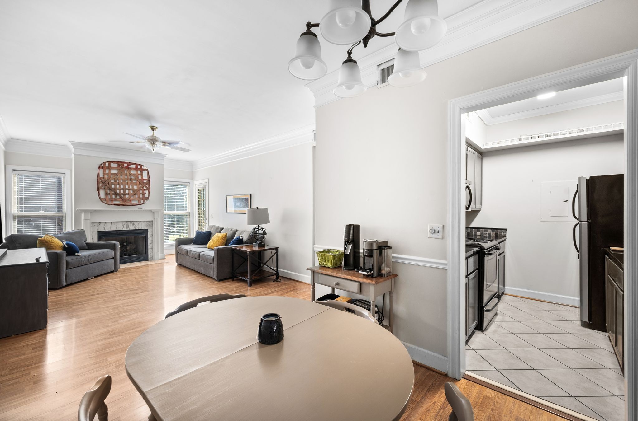 Nashville, Tennessee 37209, United States, 1 Bedroom Bedrooms, ,1 BathroomBathrooms,Residential,Active,232573