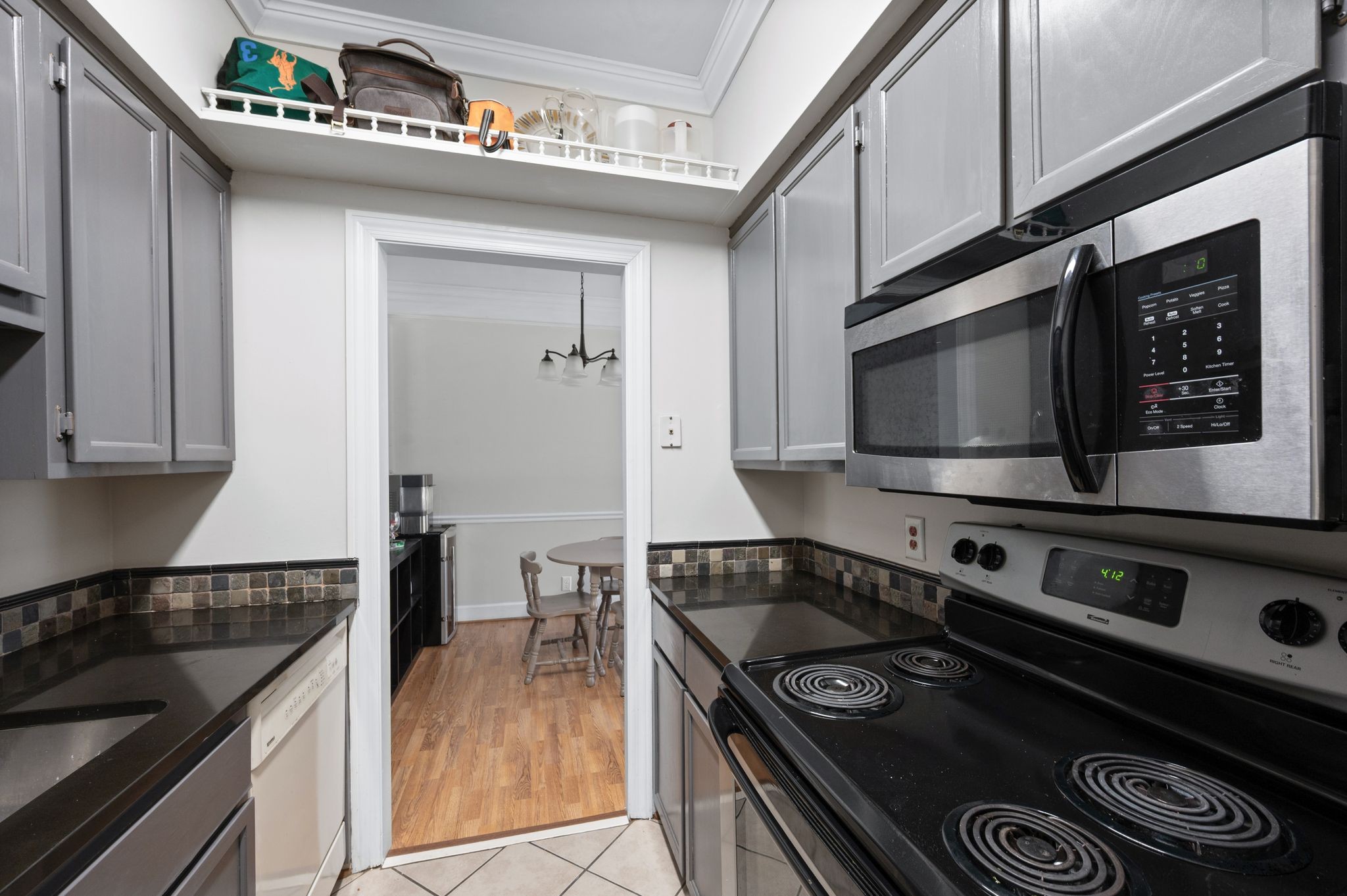 Nashville, Tennessee 37209, United States, 1 Bedroom Bedrooms, ,1 BathroomBathrooms,Residential,Active,232573