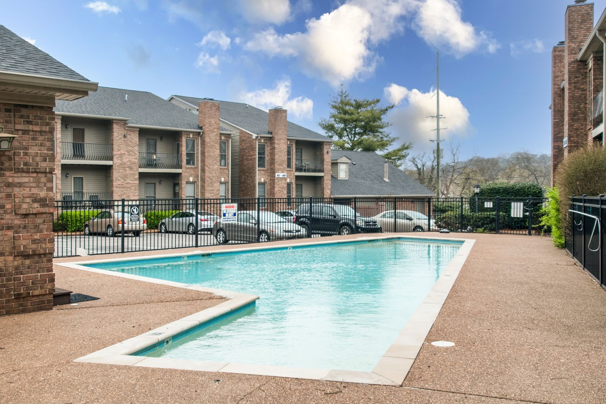 Nashville, Tennessee 37209, United States, 1 Bedroom Bedrooms, ,1 BathroomBathrooms,Residential,Active,232573