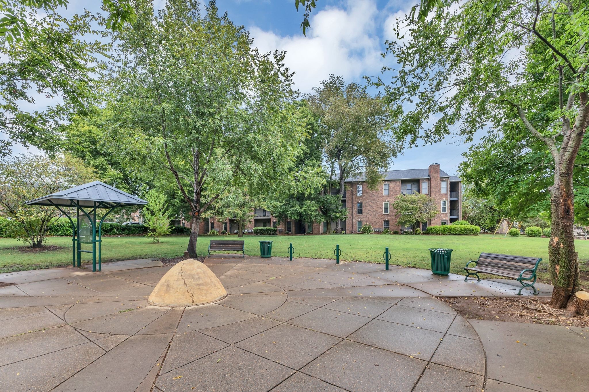 Nashville, Tennessee 37209, United States, 1 Bedroom Bedrooms, ,1 BathroomBathrooms,Residential,Active,232573