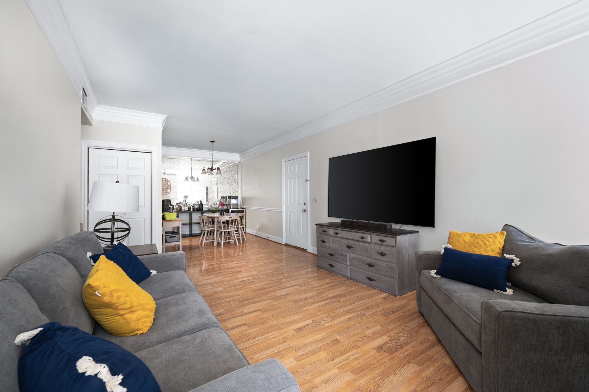 Nashville, Tennessee 37209, United States, 1 Bedroom Bedrooms, ,1 BathroomBathrooms,Residential,Active,232573