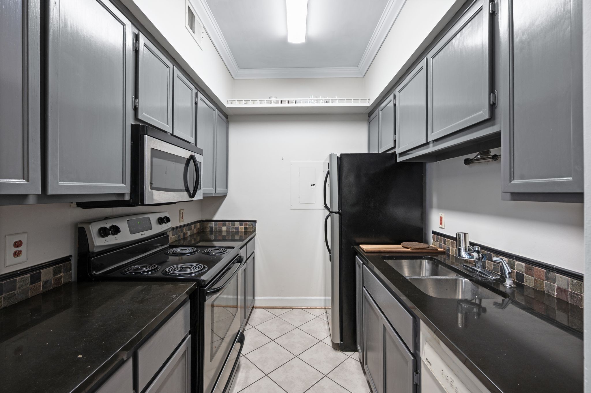 Nashville, Tennessee 37209, United States, 1 Bedroom Bedrooms, ,1 BathroomBathrooms,Residential,Active,232573