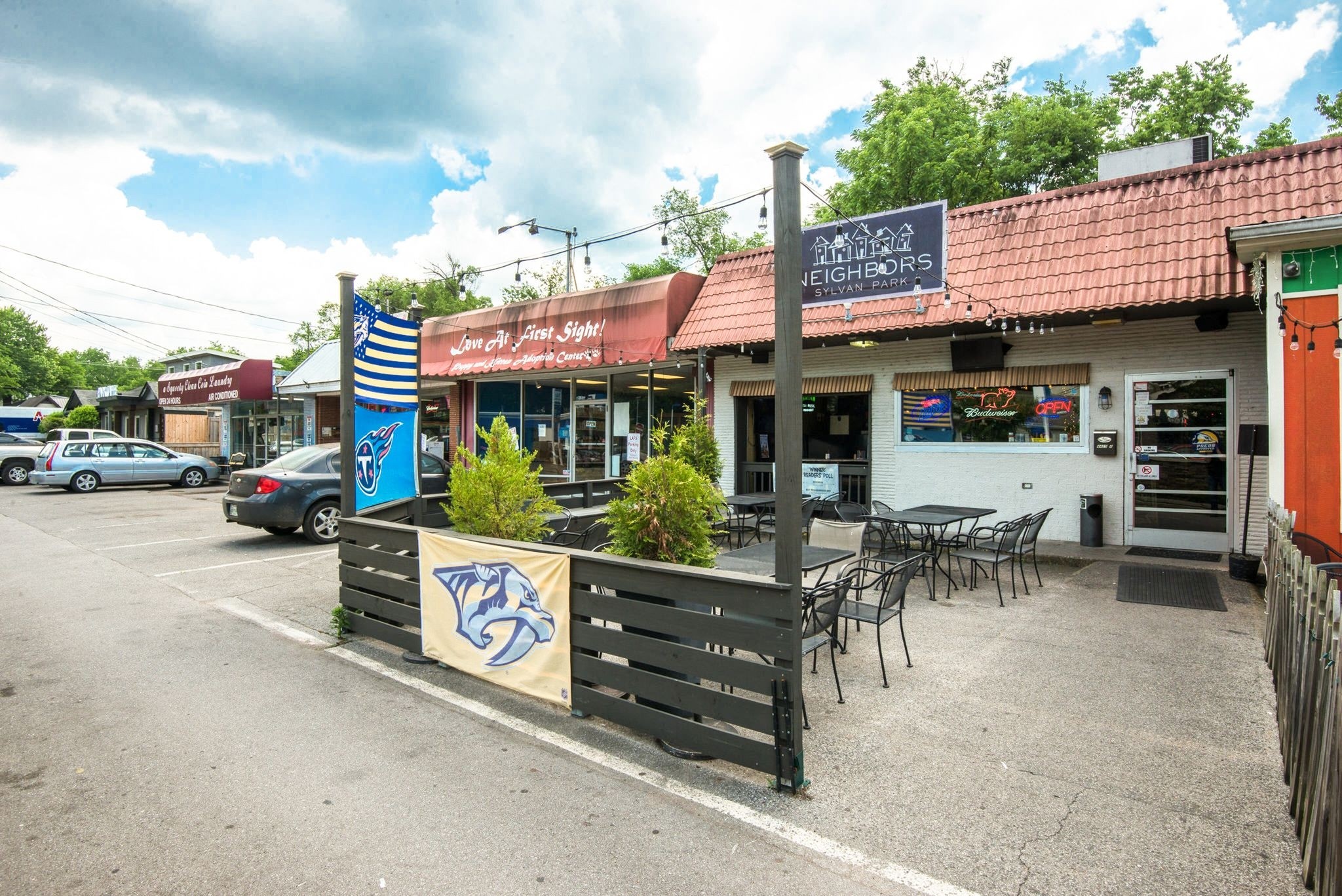 Nashville, Tennessee 37209, United States, 1 Bedroom Bedrooms, ,1 BathroomBathrooms,Residential,Active,232573