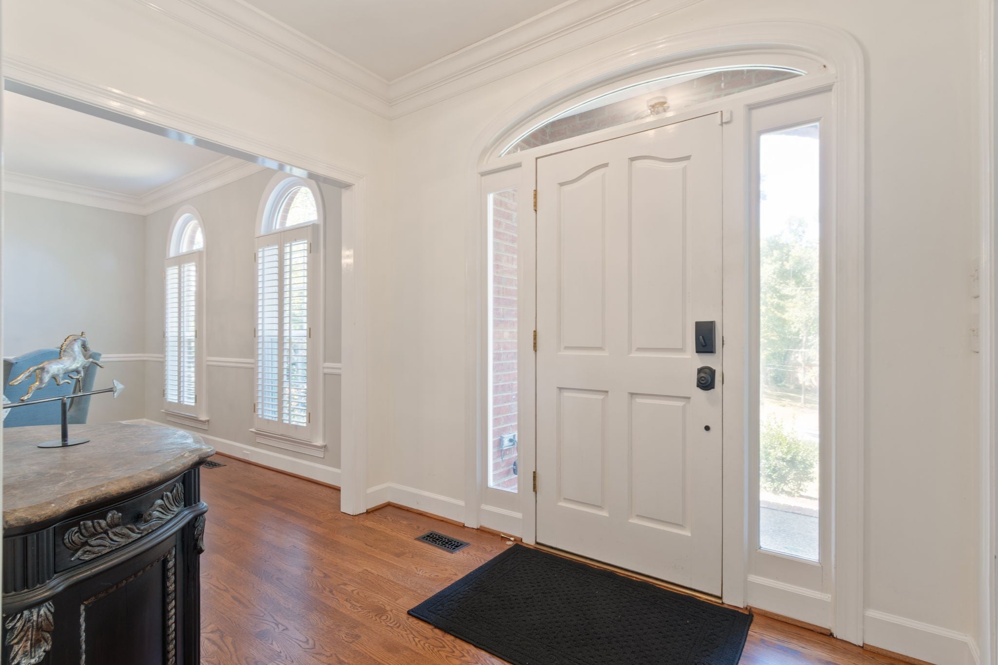 1401 Woodmere Ct