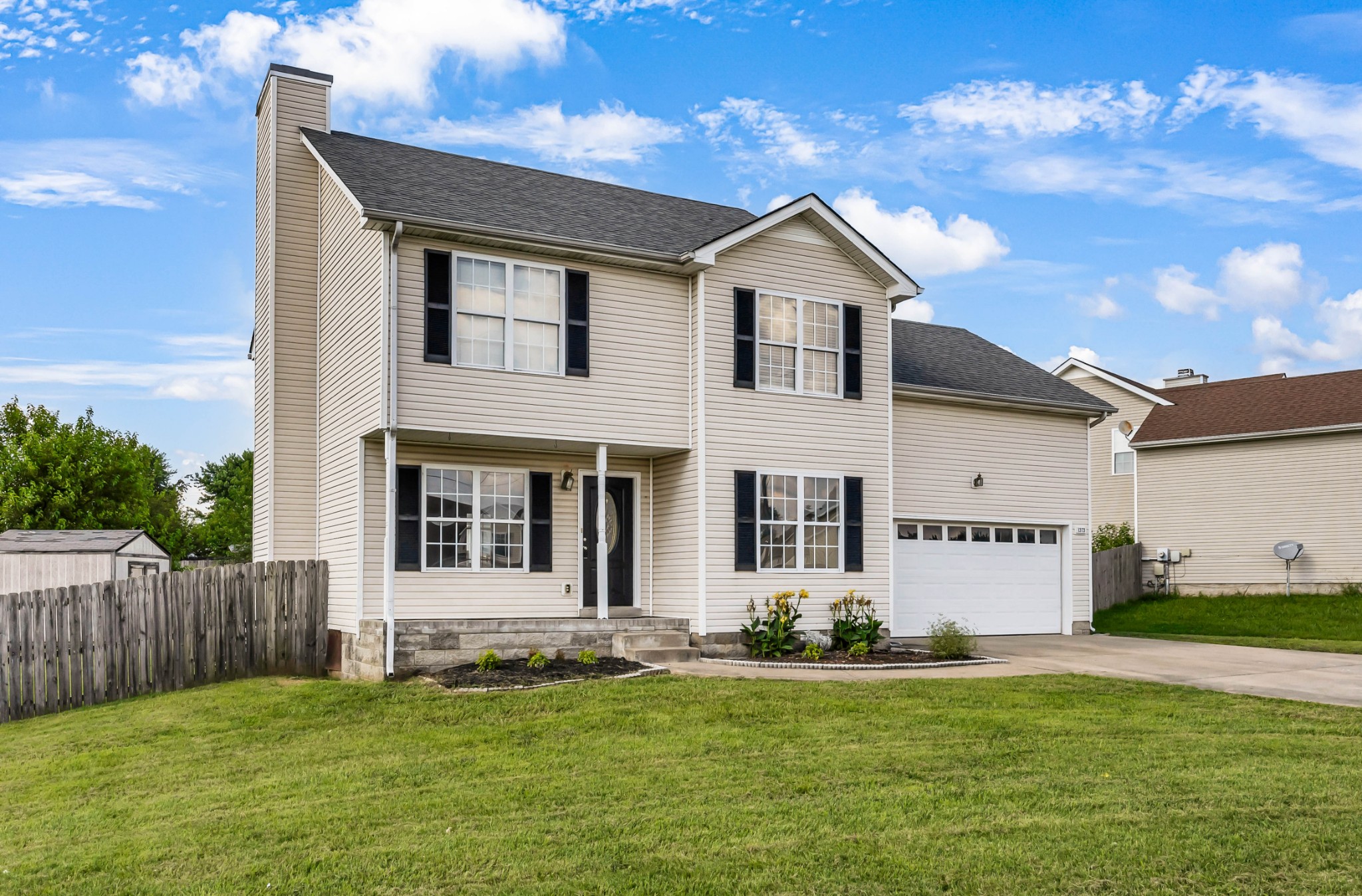 1373 Mackenzie Ct