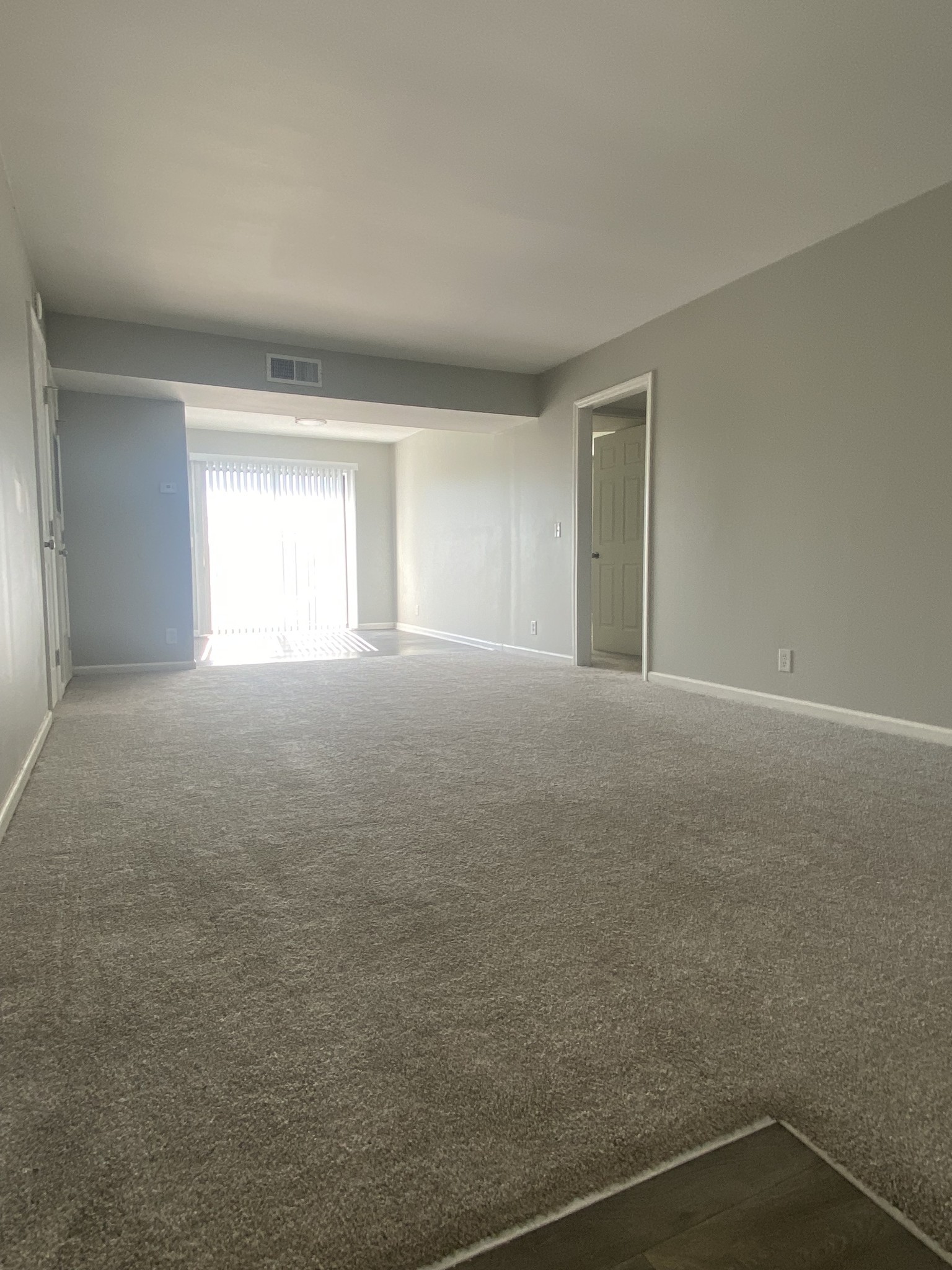 126 Walton Ferry Rd F8