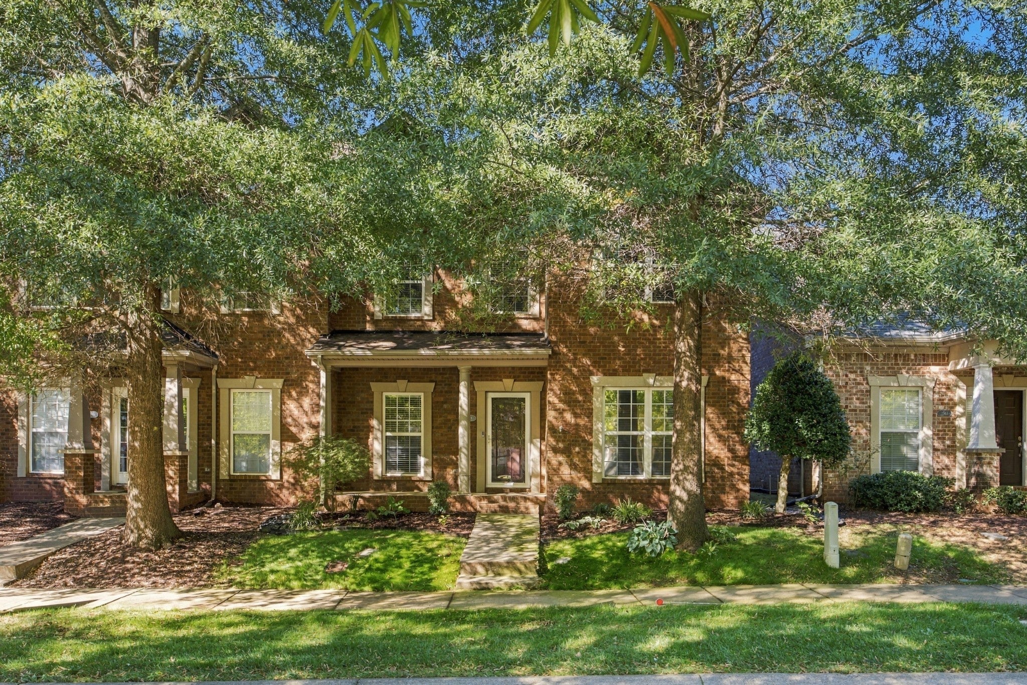 2148 Cason Ln