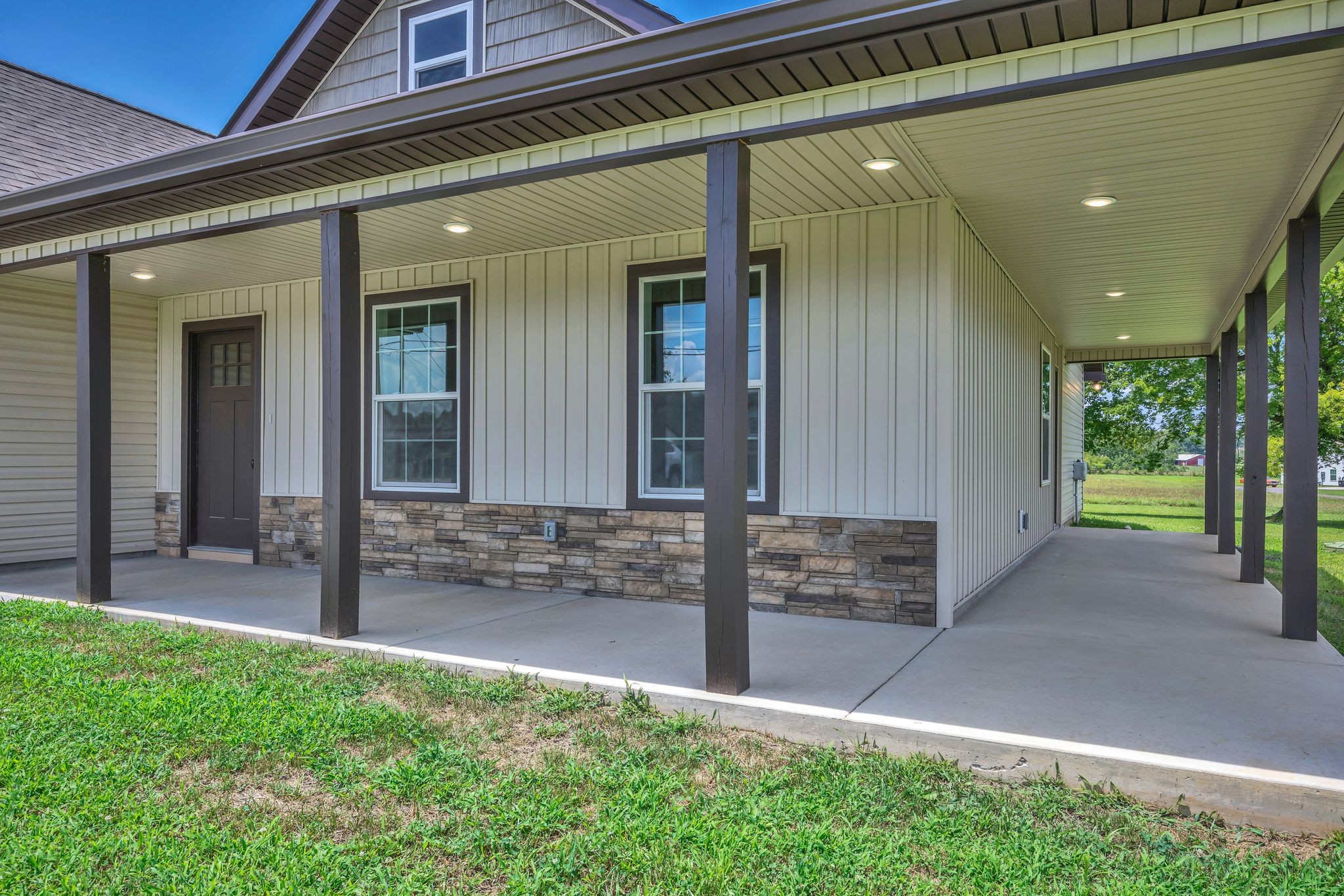1355 Taylor Town Rd