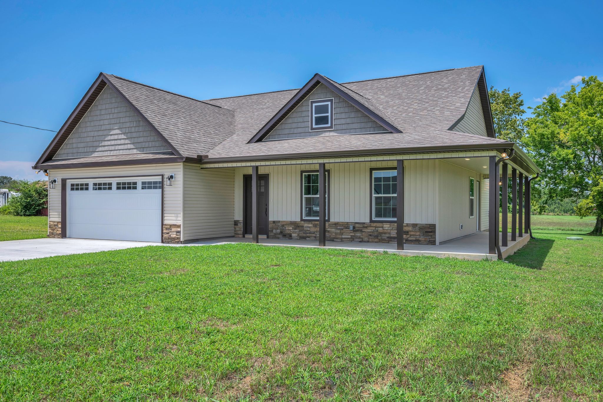 1355 Taylor Town Rd