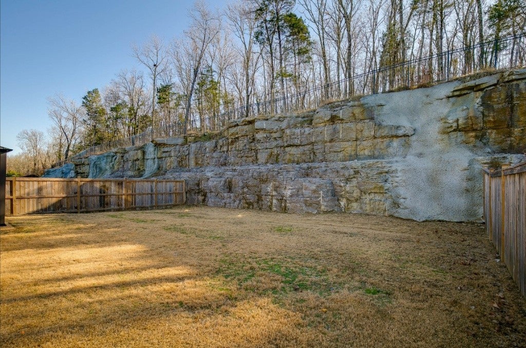 1450 Old Stone Rd
