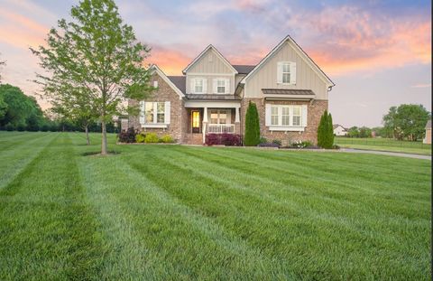 8119 Schweitzer Pl Arrington TN 37014