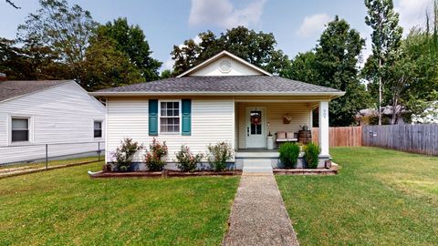 904 W Market St Decherd TN 37324