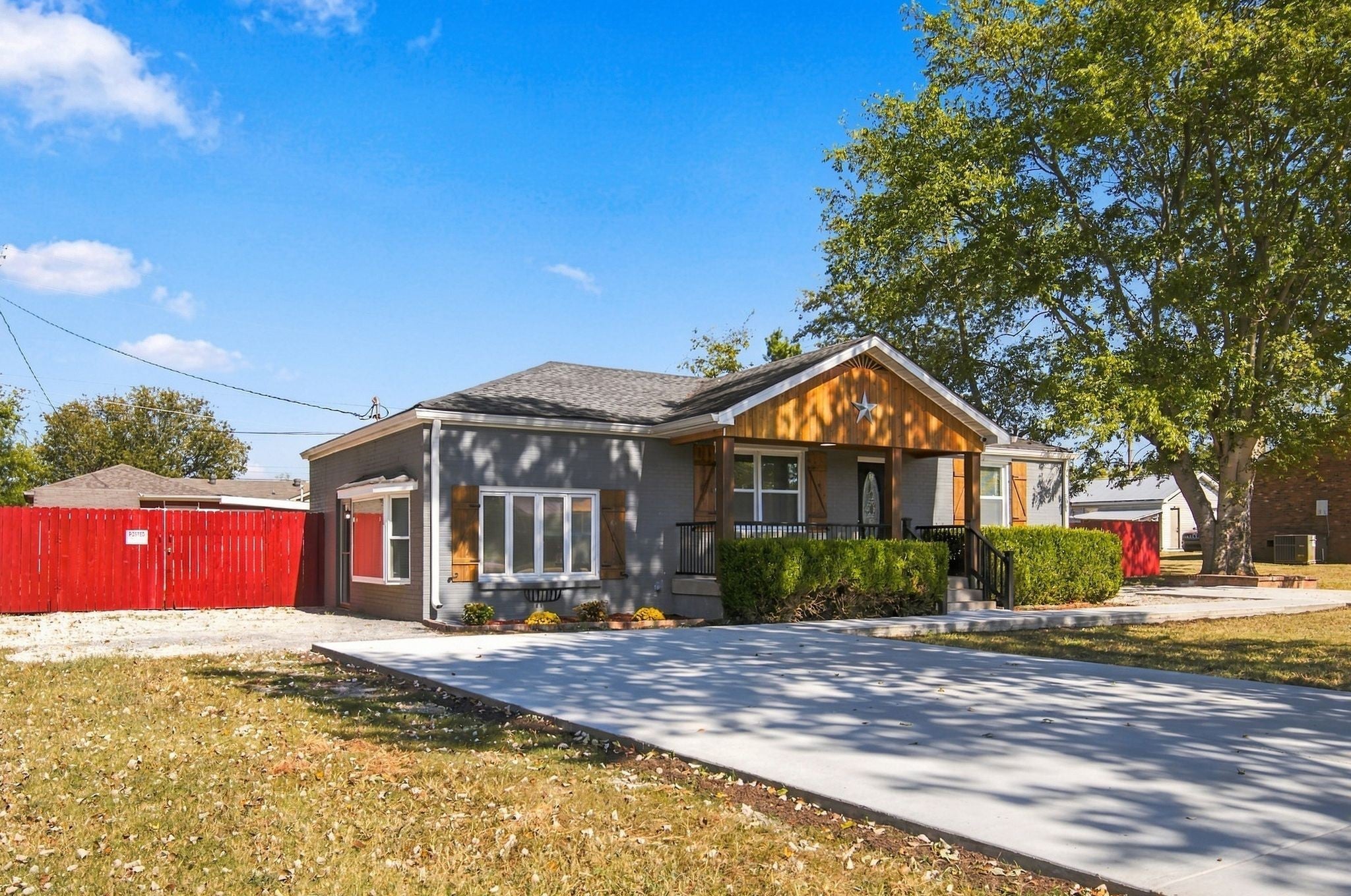 321 Breckinridge Dr