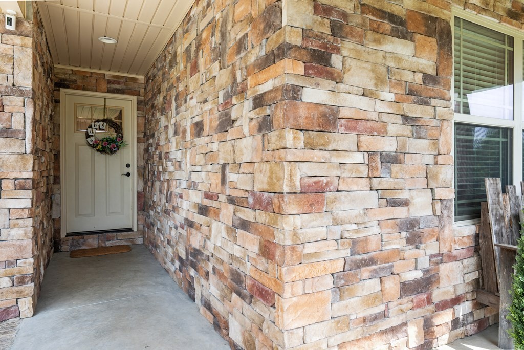 5006 Hayden Ct