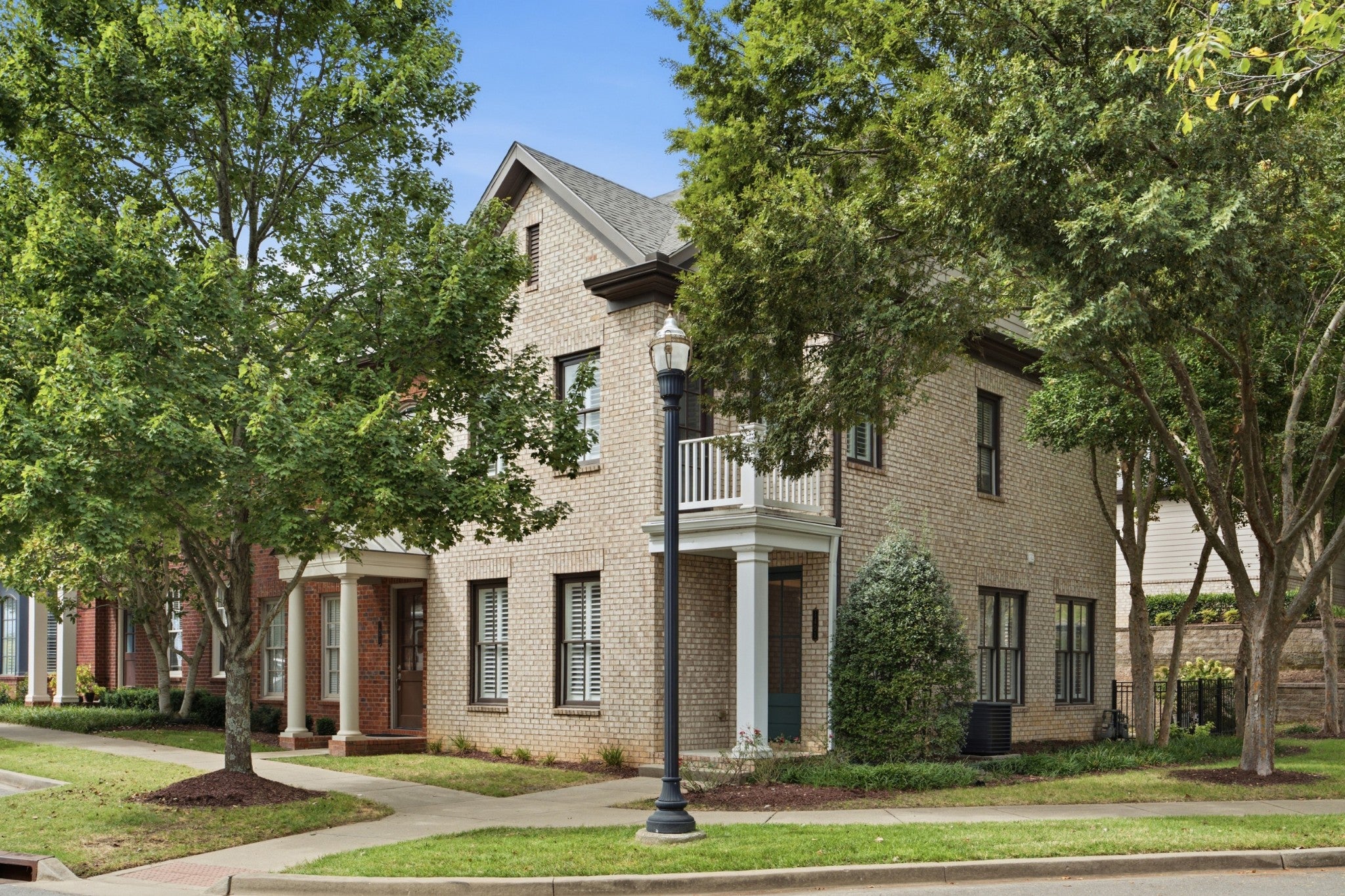 2.0-bed rental at 1401 Moher Blvd