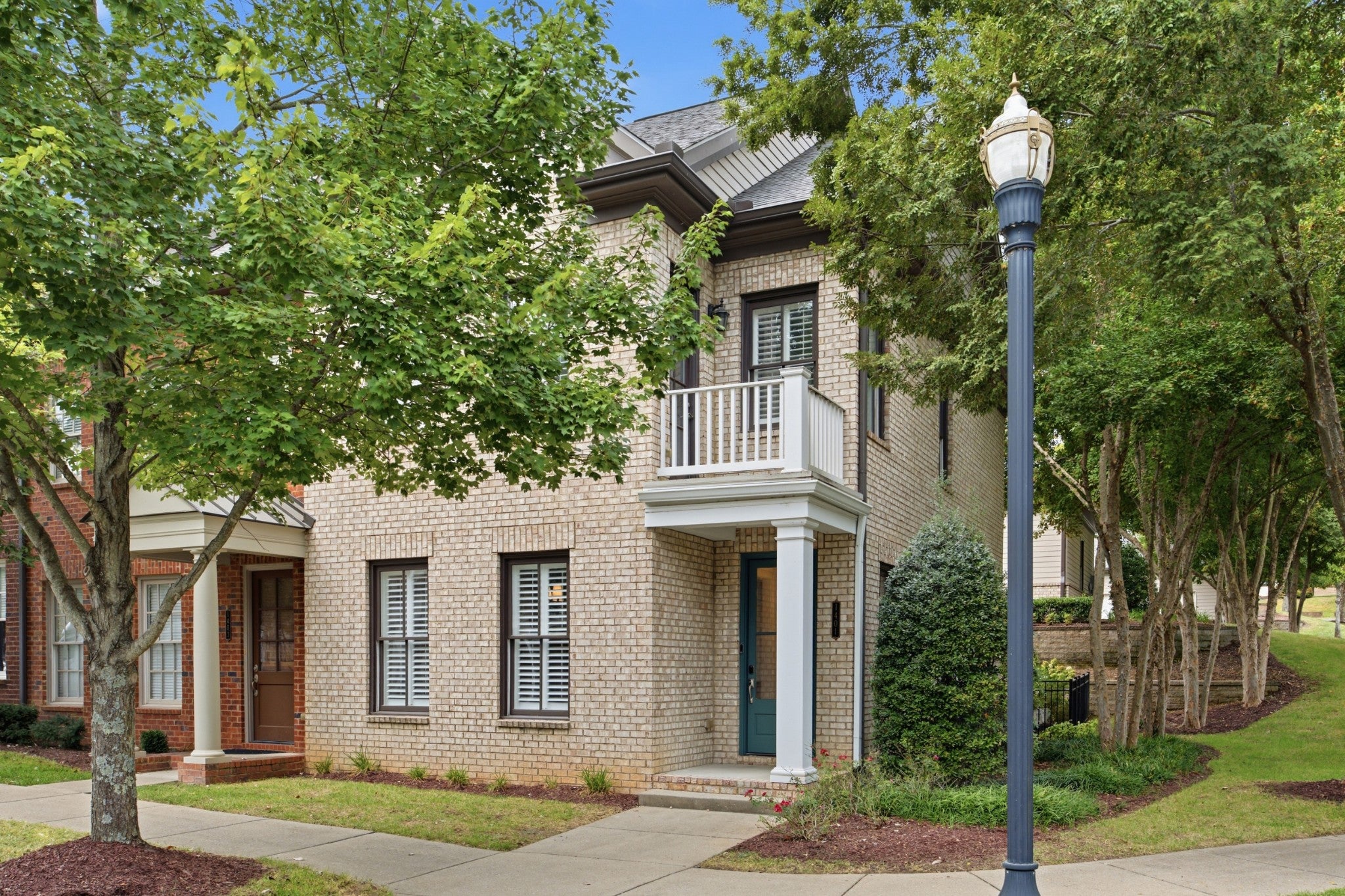1401 Moher Blvd