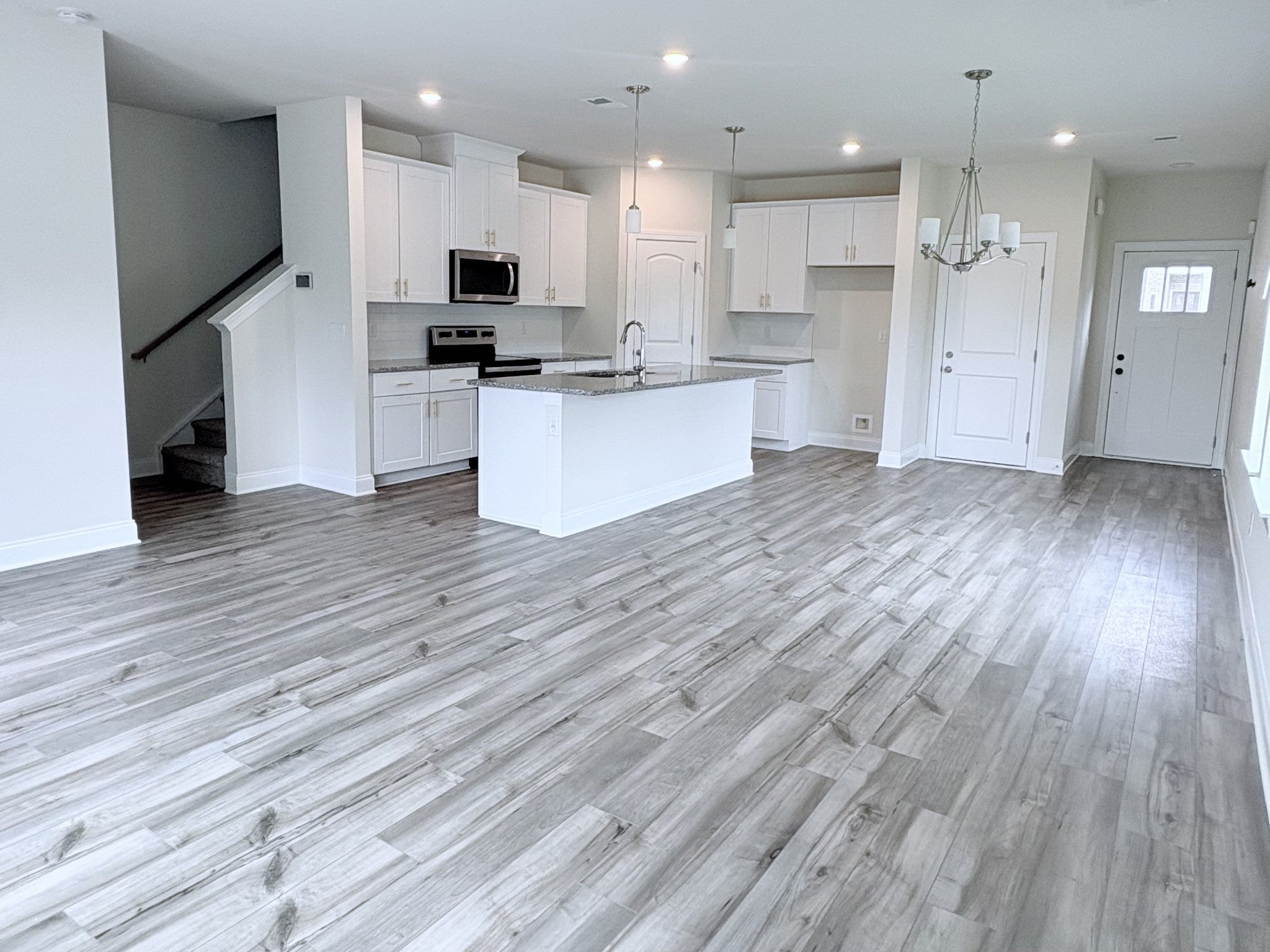 862 Longleaf Ln