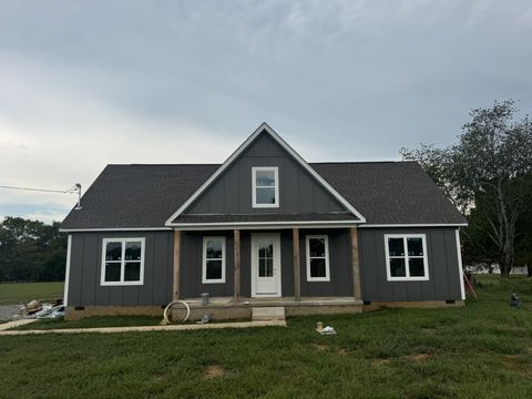 2105 Laws Hill Cr Lewisburg TN 37091