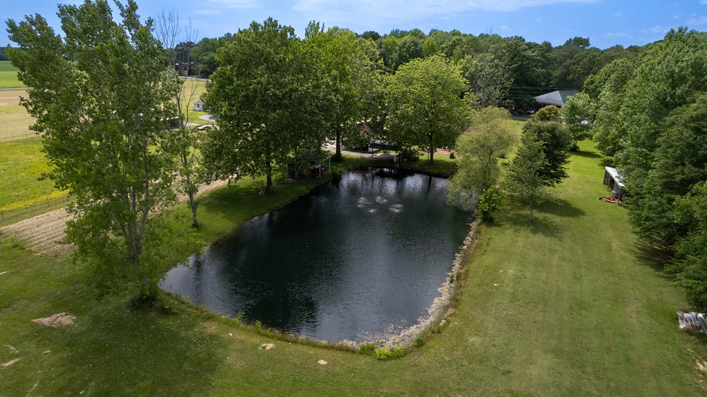 84 Scott Orchard Rd