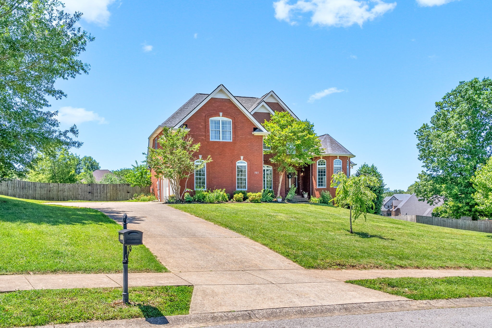 767 Dixie Ln
