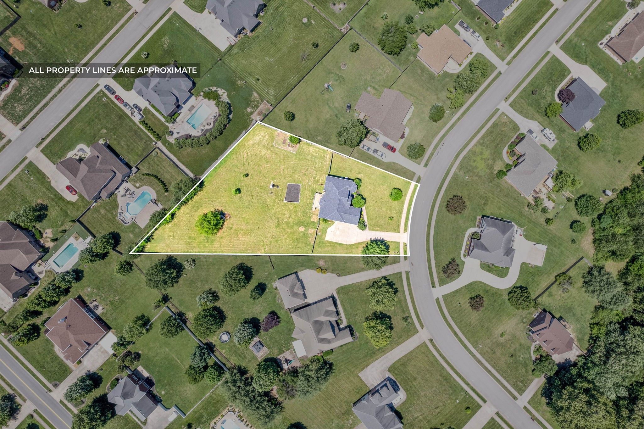 767 Dixie Ln