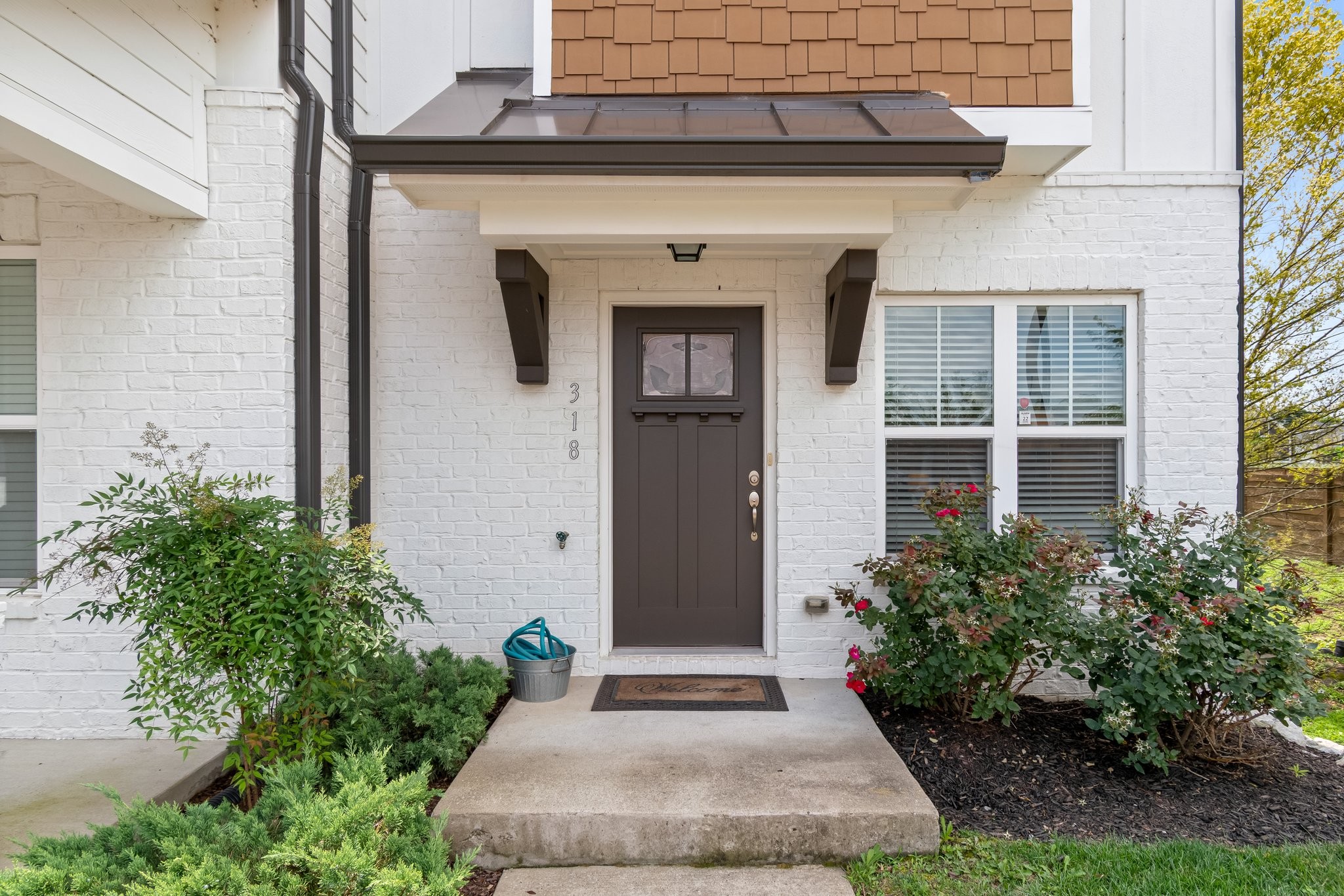 318 W Mill Dr