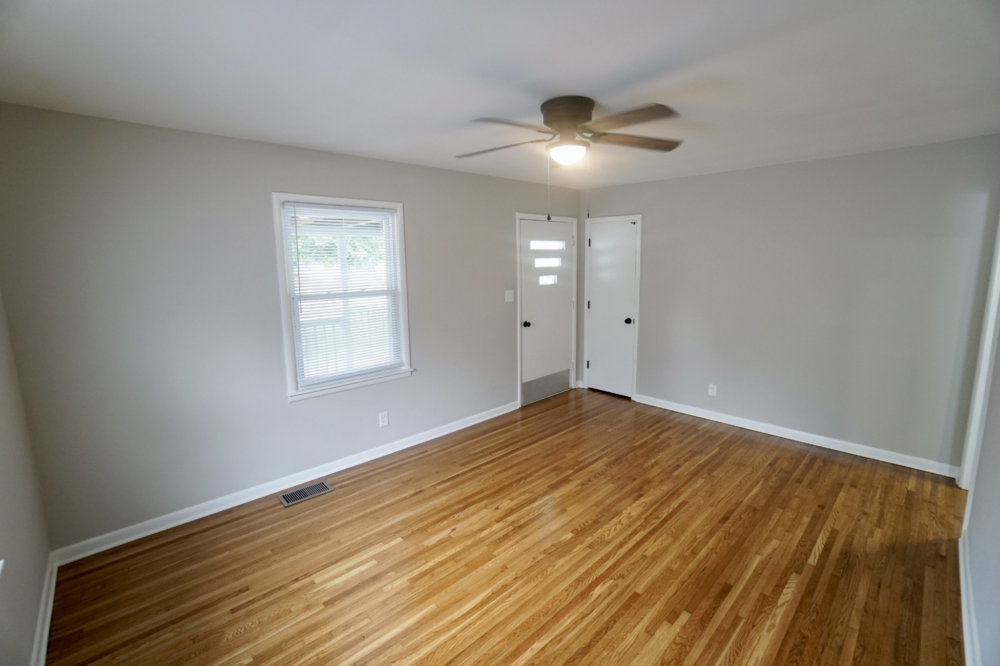 406 N Mabel St