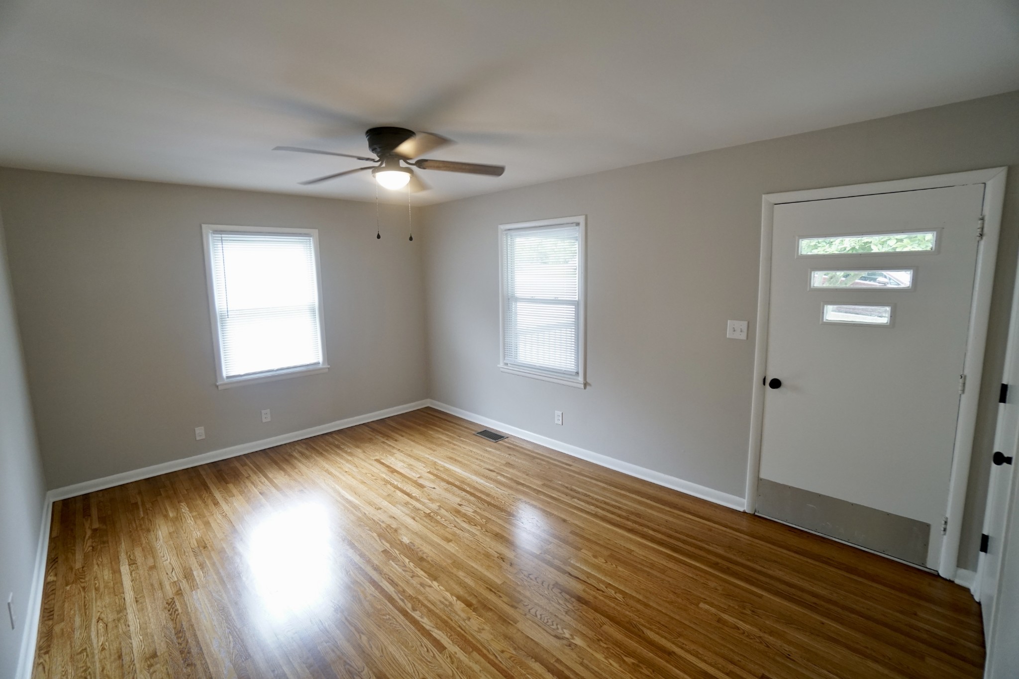 406 N Mabel St