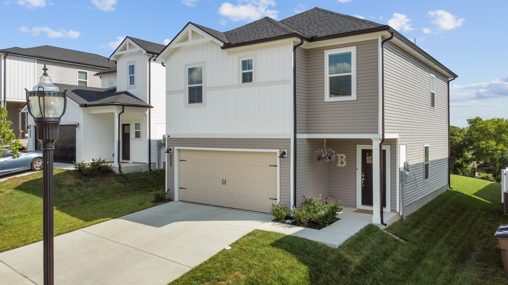 4264 Skyridge Dr