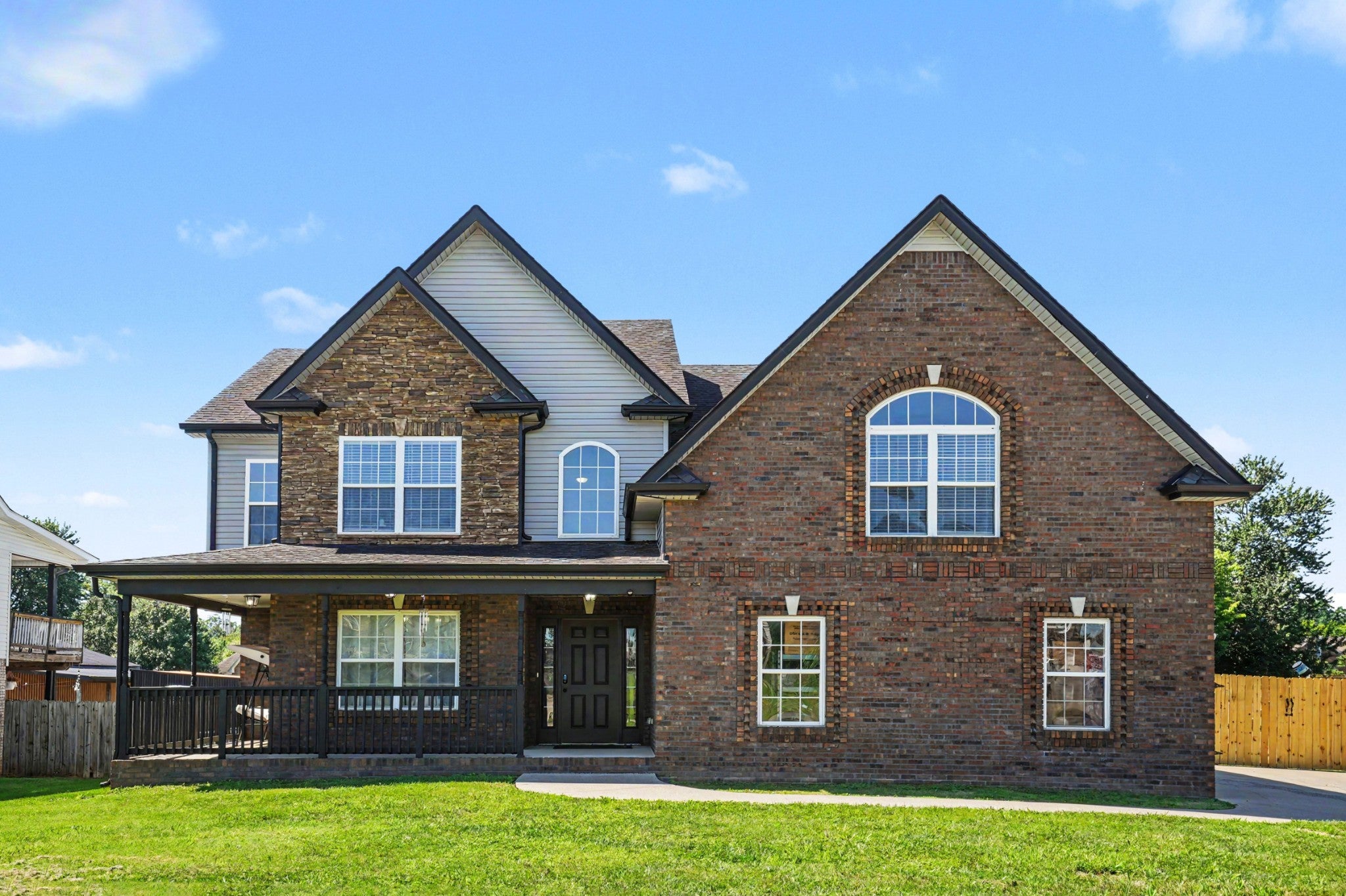 1532 Hattie Ln